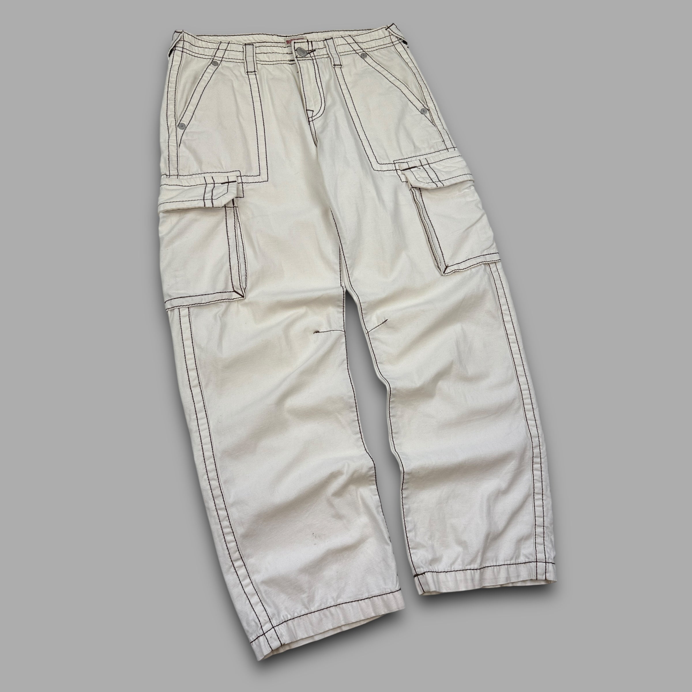 True religion 2000's straight leg contrast stitch jeans (S)