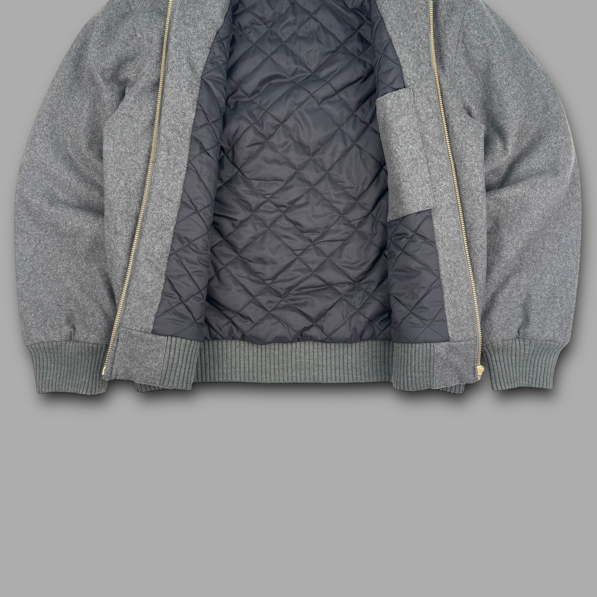 Carhartt 2000's loose fit mid weight zip up active hoodie (XL)