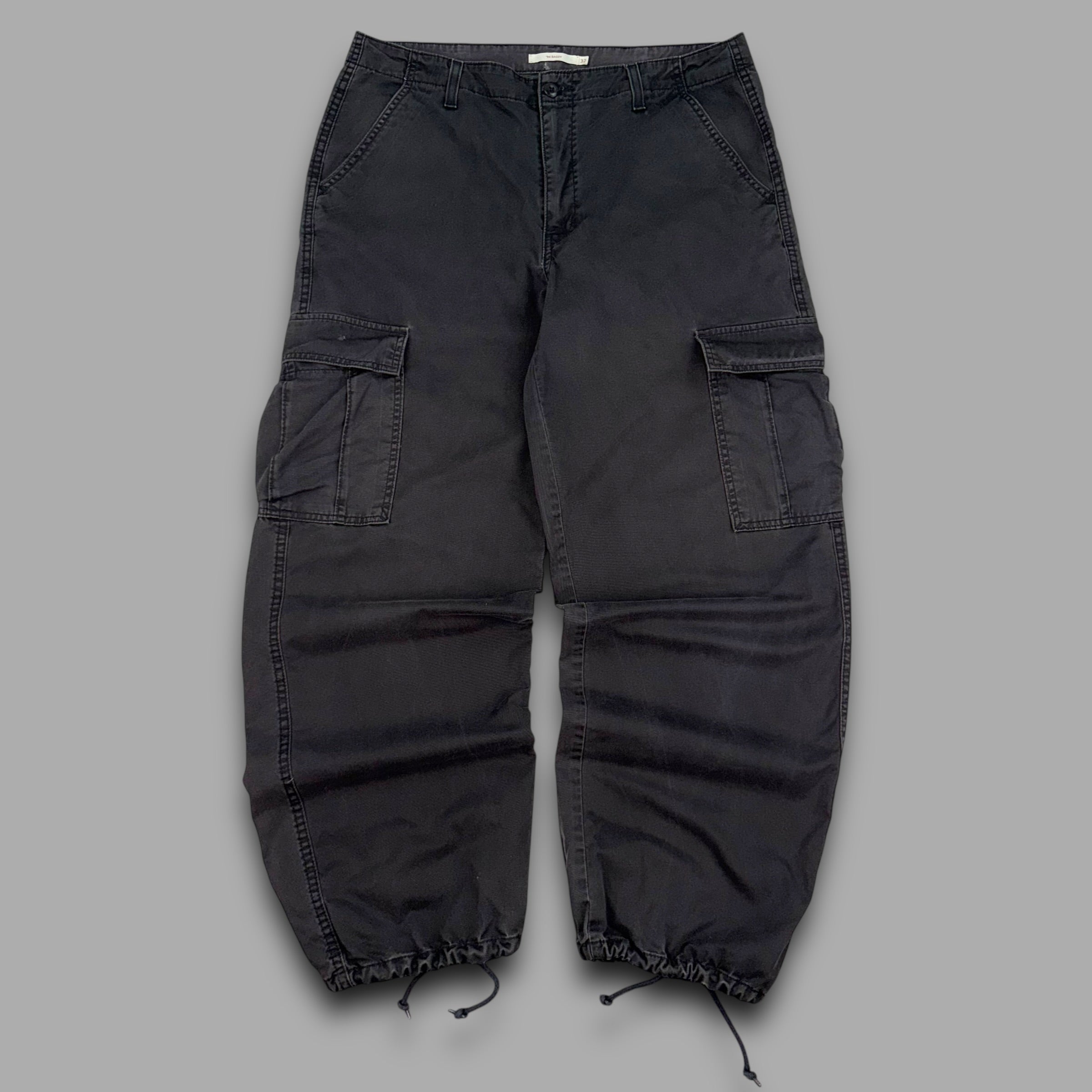Levi's 2000's technical baggy wide leg cuffed cargo bottoms (M)