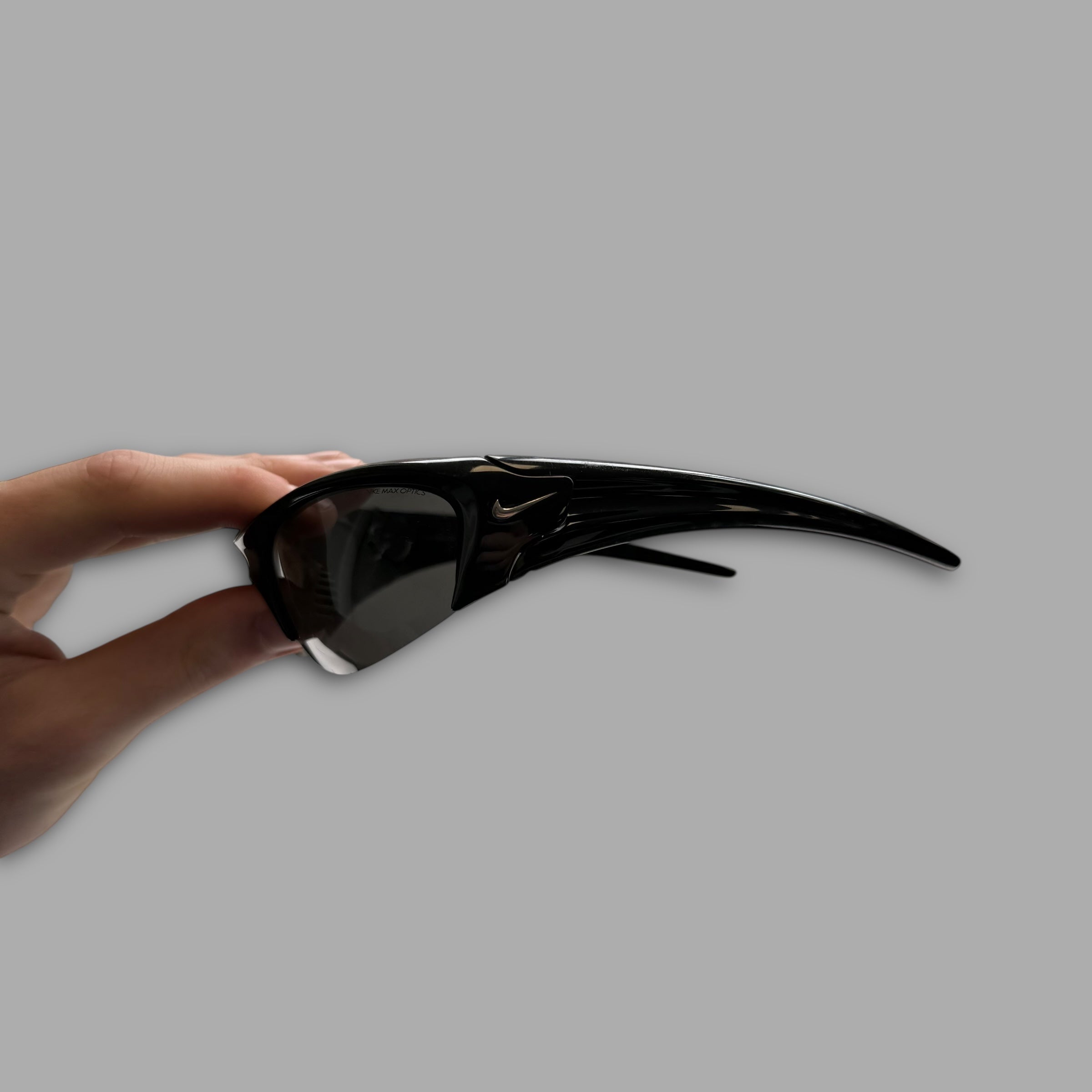 Nike 2000's undermine wrap around sunglasses (OS)