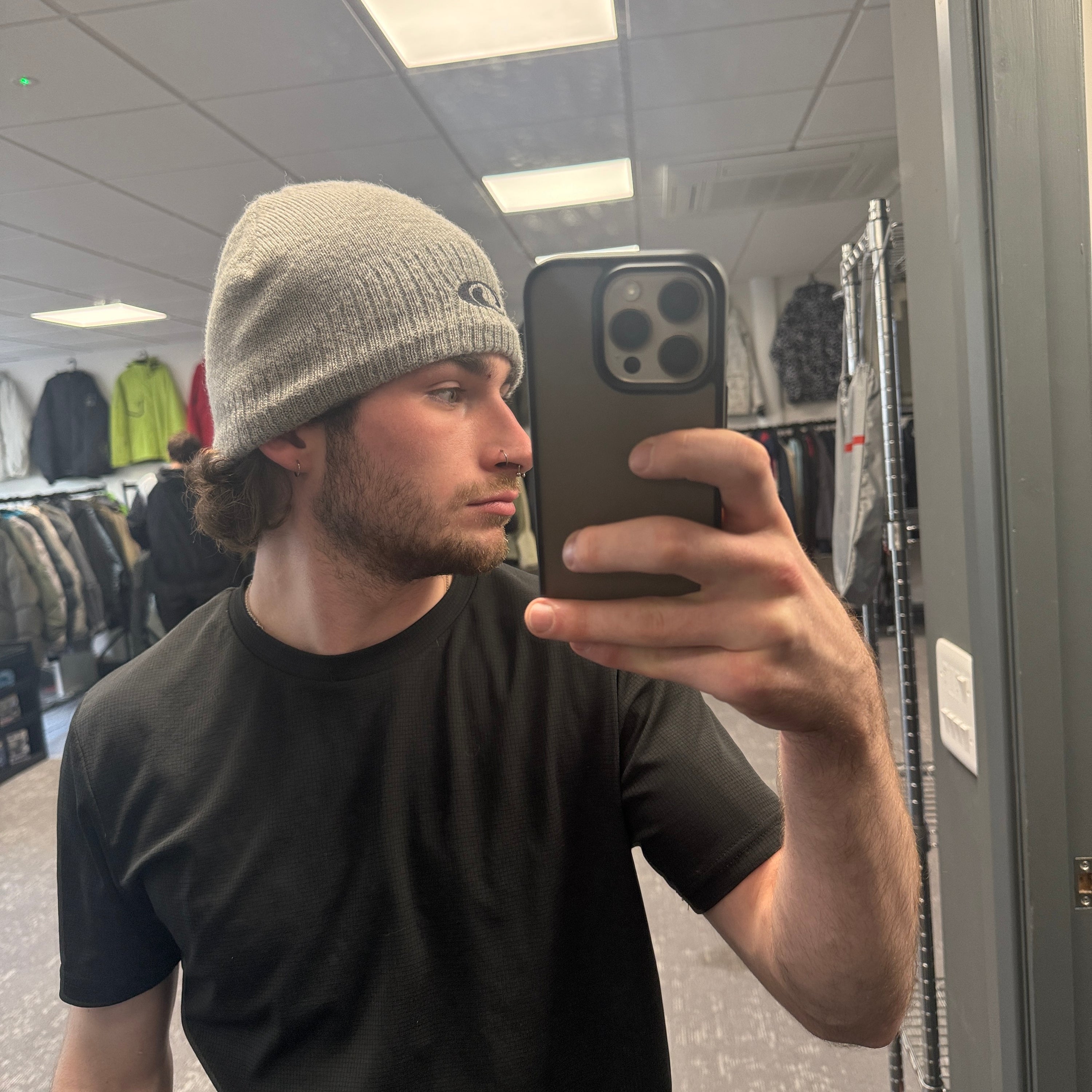 Salomon 2004 embroidered graphic beanie (OS)