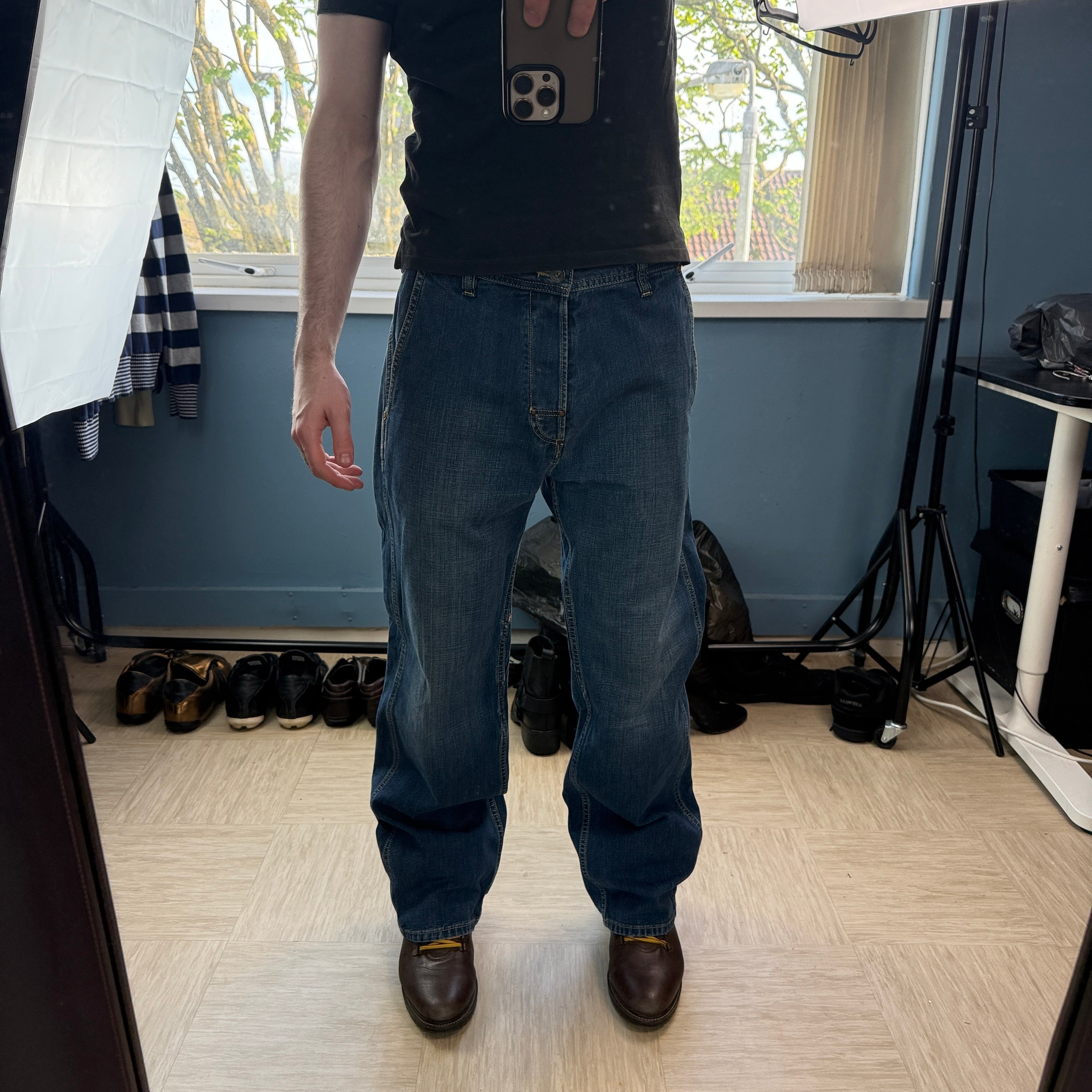 Diesel 2000's relaxed fit pheyo bootcut denim jeans (S)