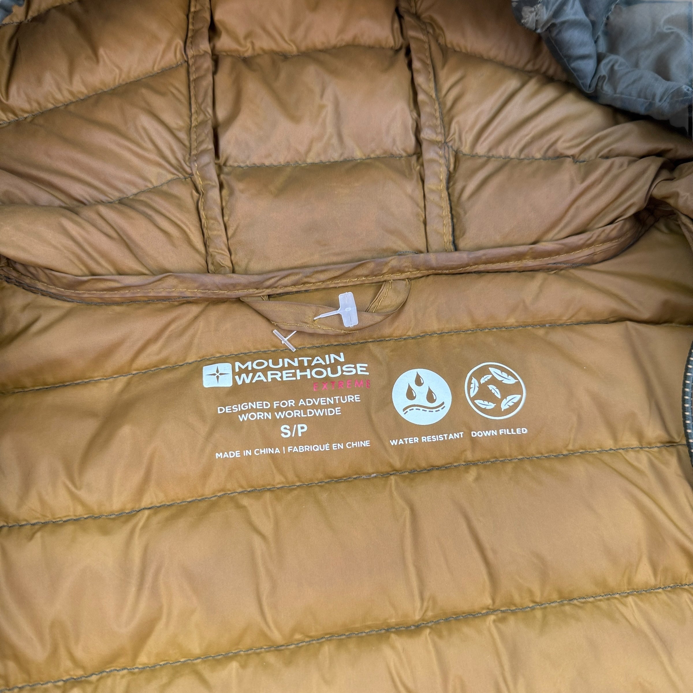 Mountain warehouse 2000's technical downfilled puffer jacket (S)