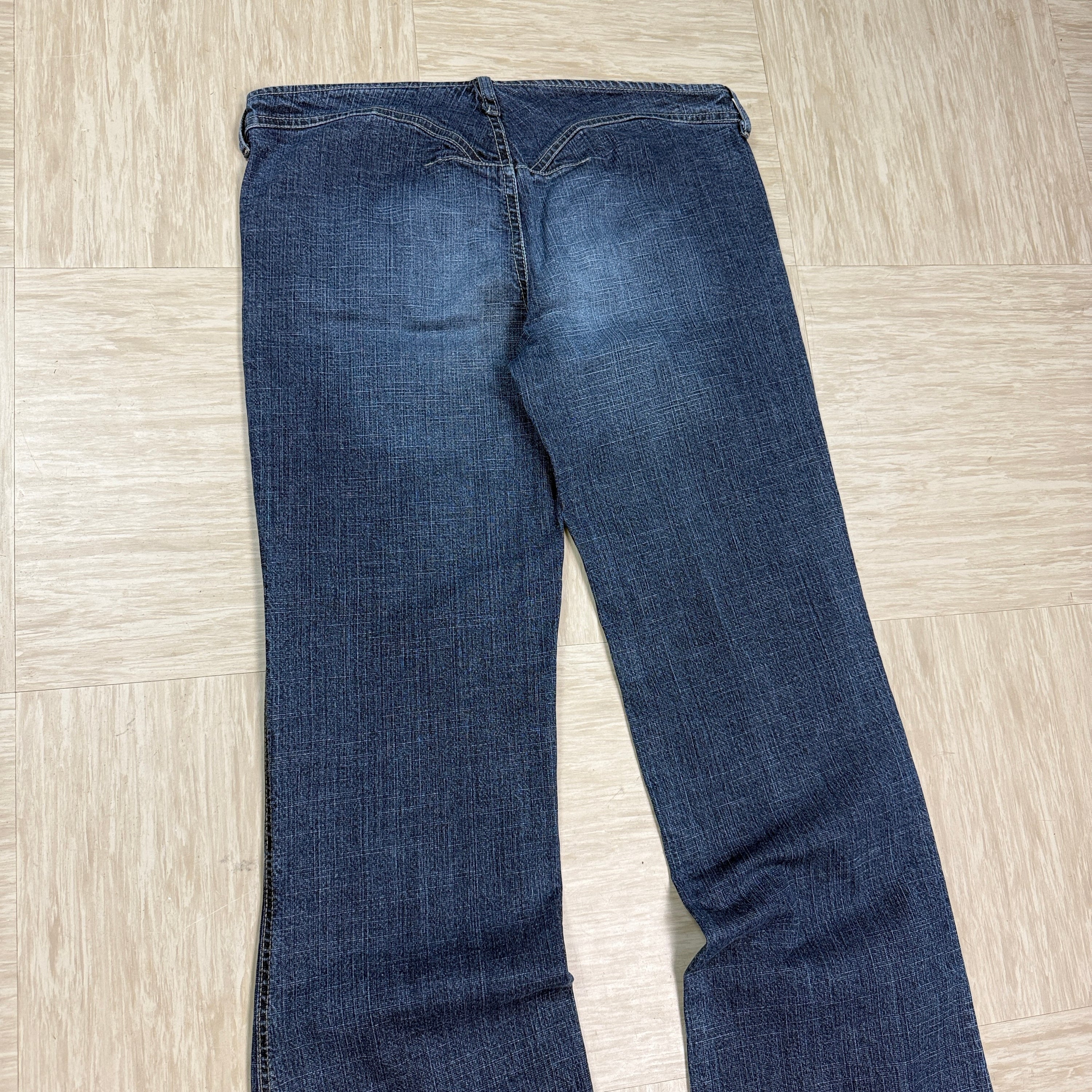 Diesel 2000's low waisted flared bootcut denim jeans (S-M)
