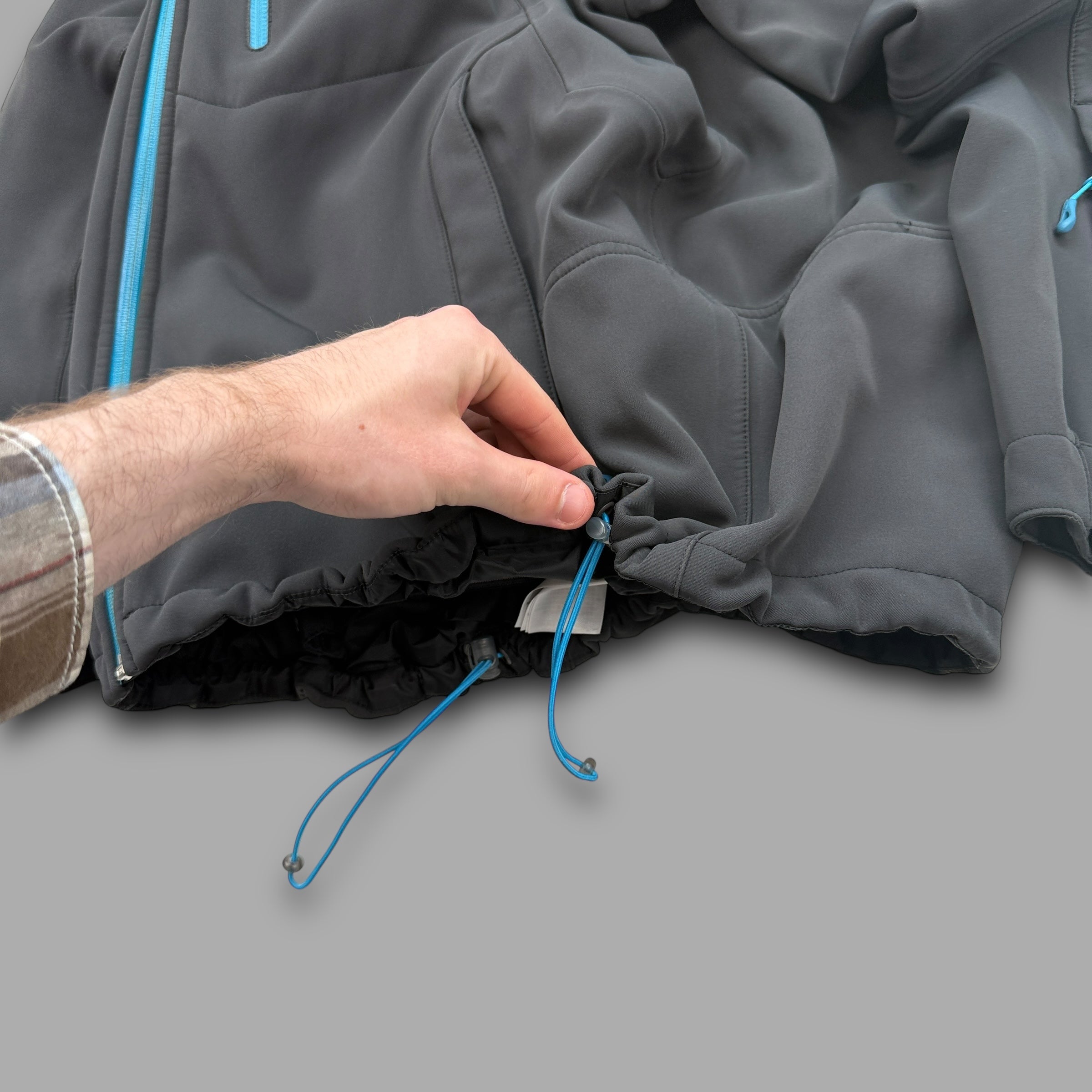 Salomon 2010 technical clima-pro softshell jacket (L-XL)