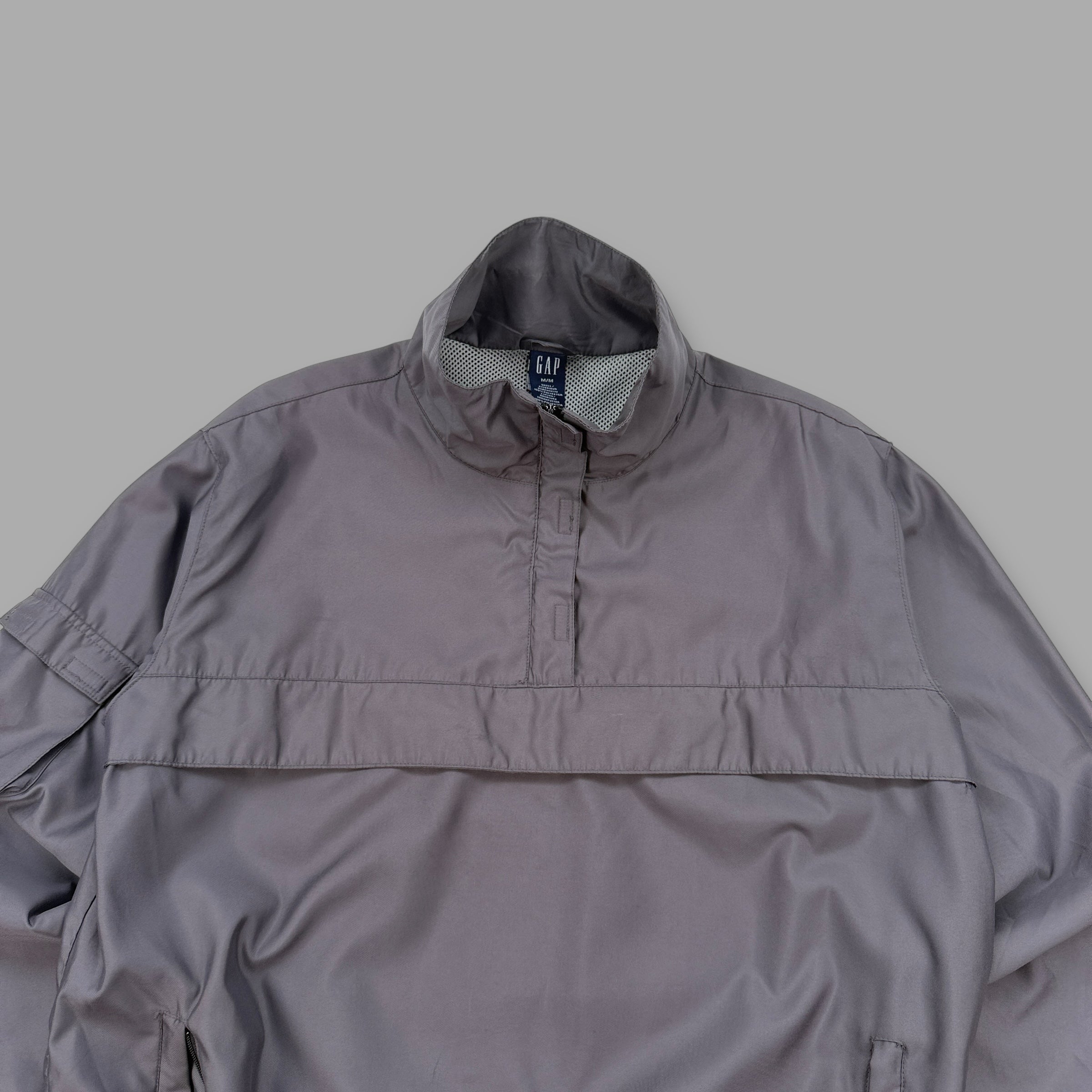 Gap 2000's technical pullover nylon windbreaker (M)
