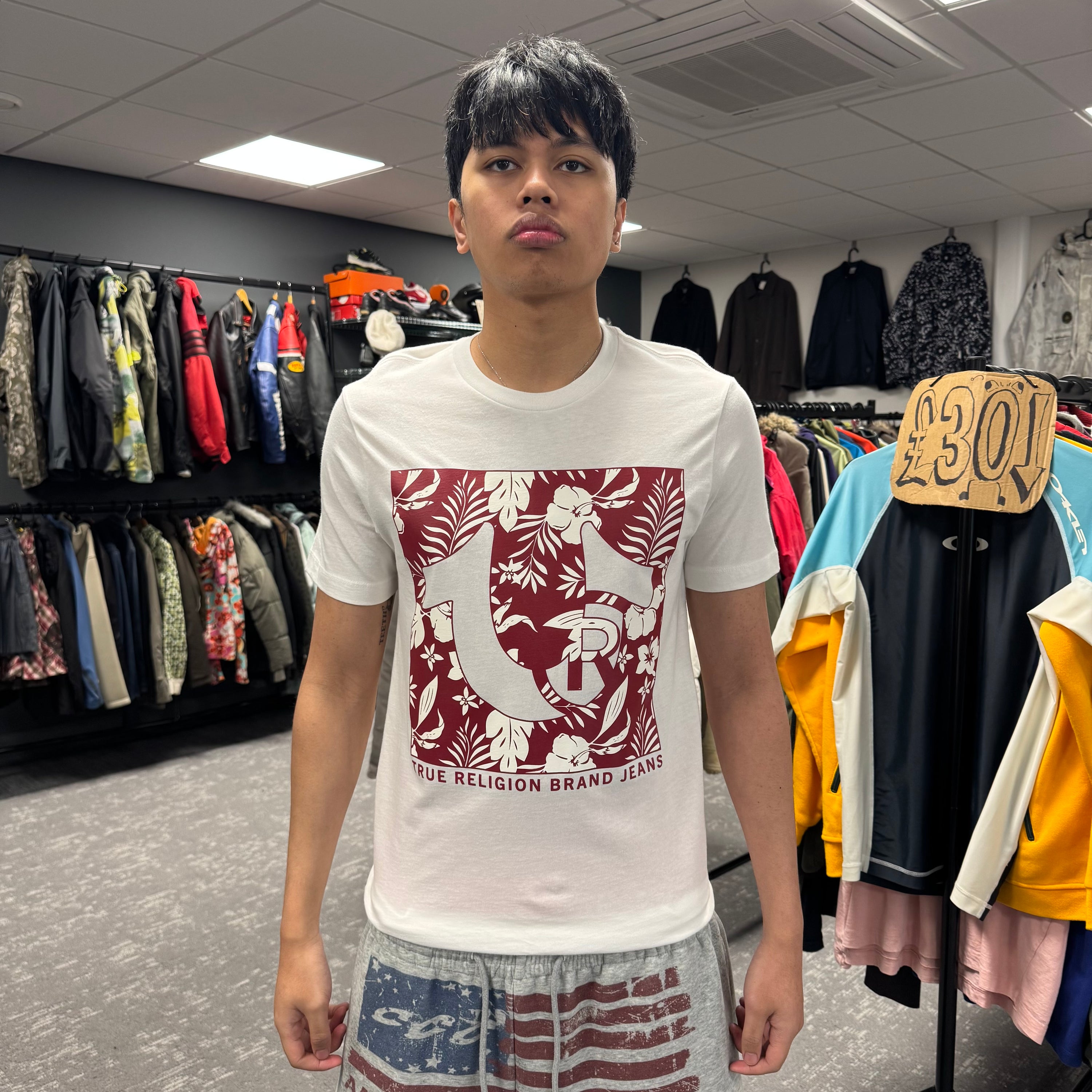 True religion graphic spell out tee (XS)