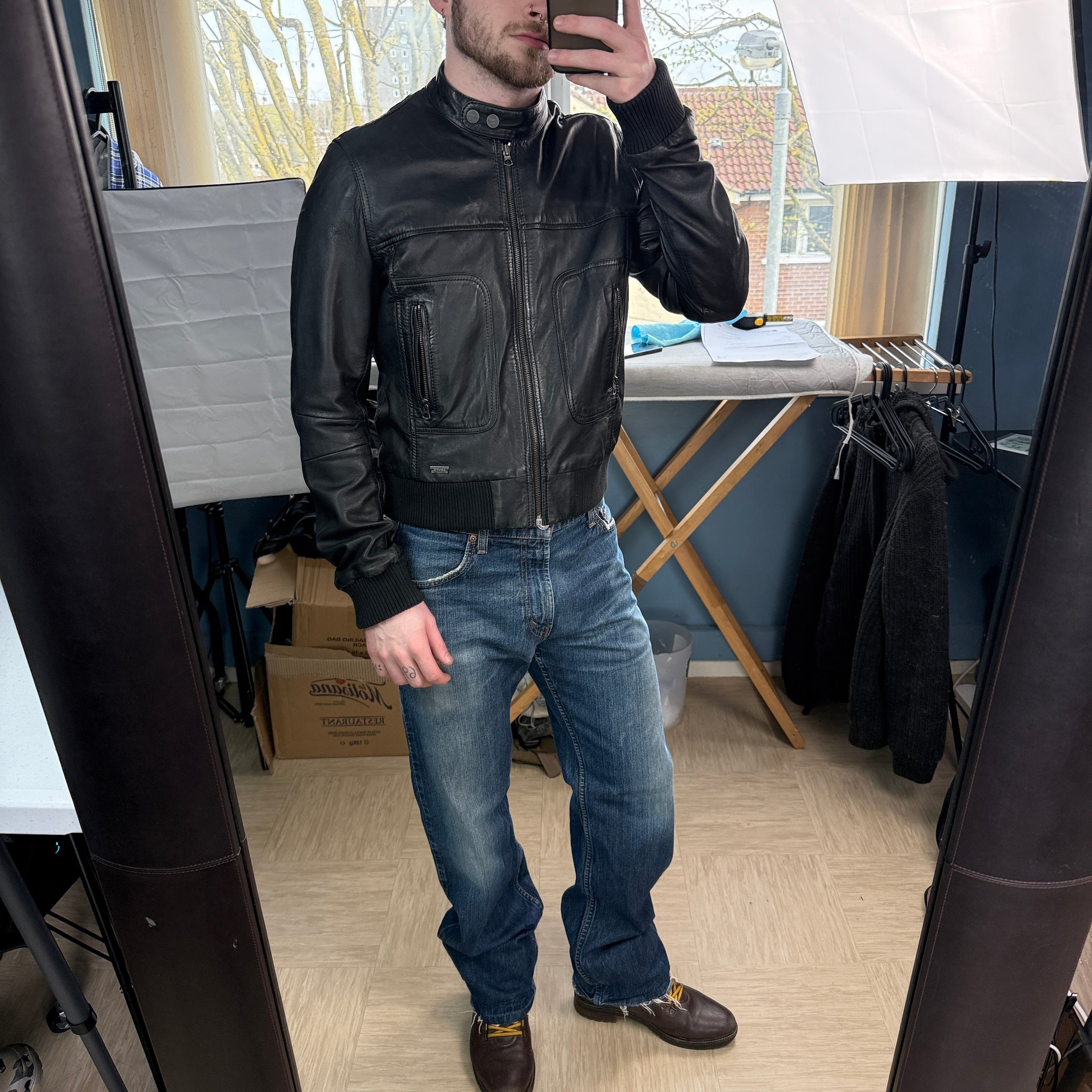 Levi's 2000's cropped lamb leather high collar bomber jacket (M)