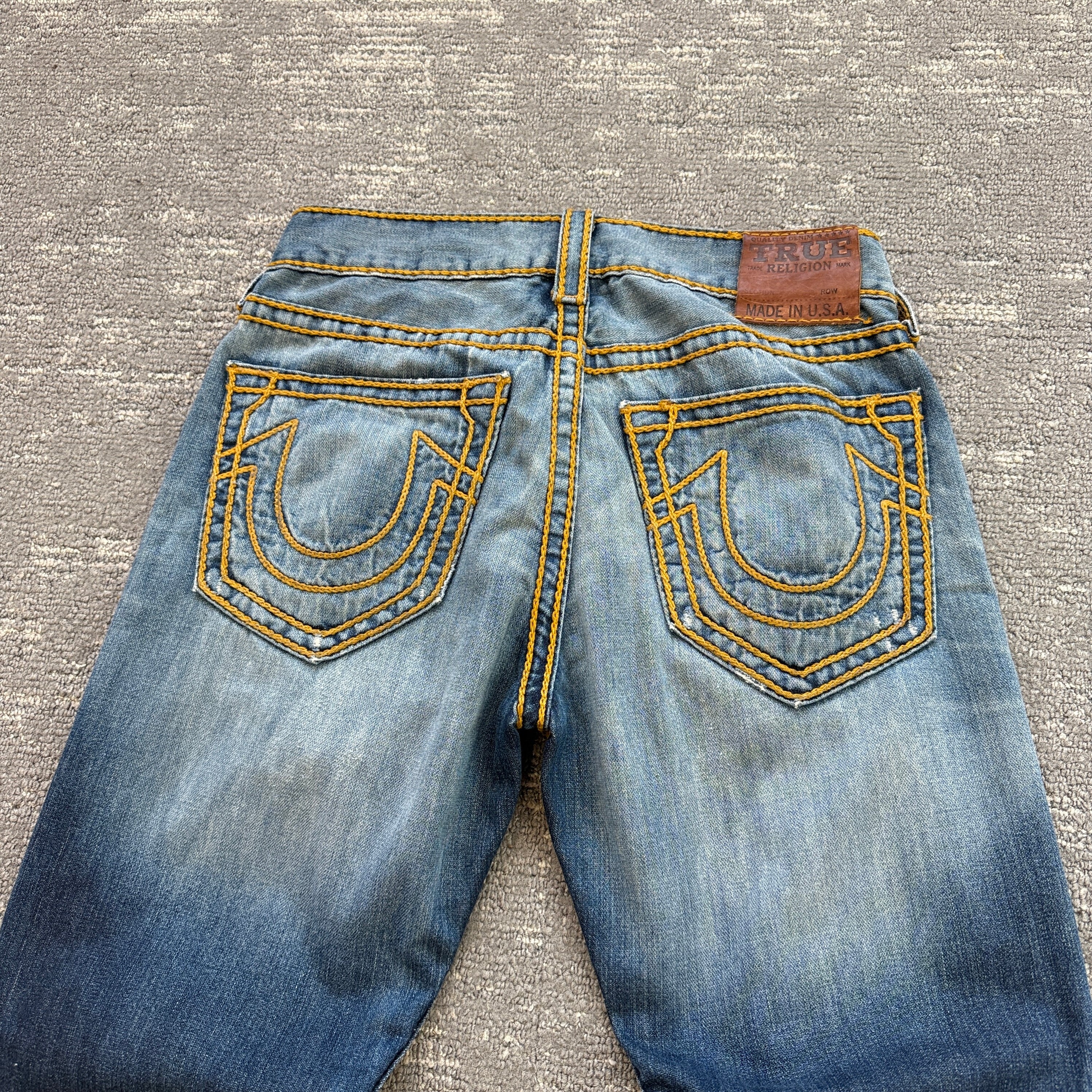 True religion 2002 relaxed straight bootcut denim contrast stitch distressed jeans (S)