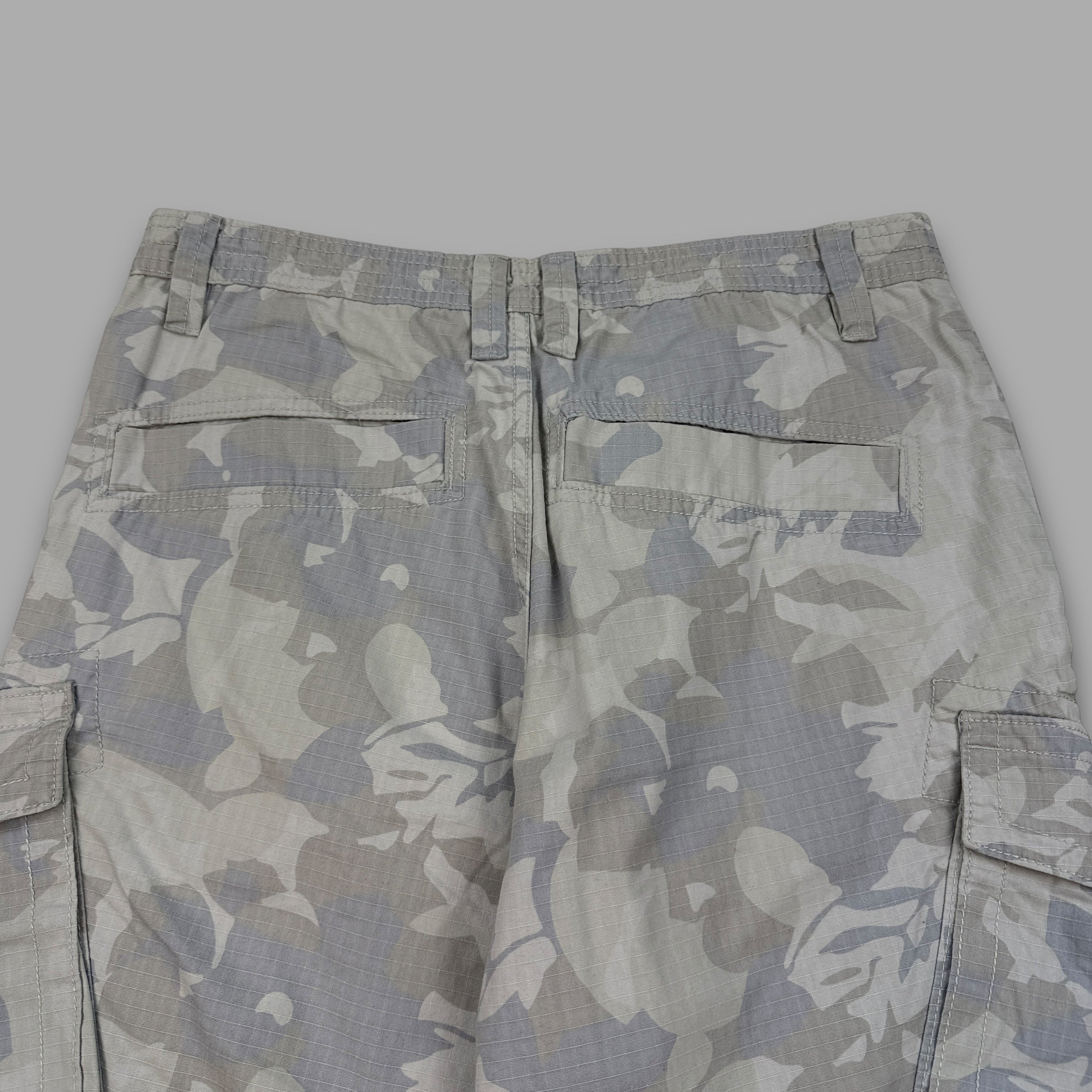 Next 2000's baggy wide leg camo shorts (M)