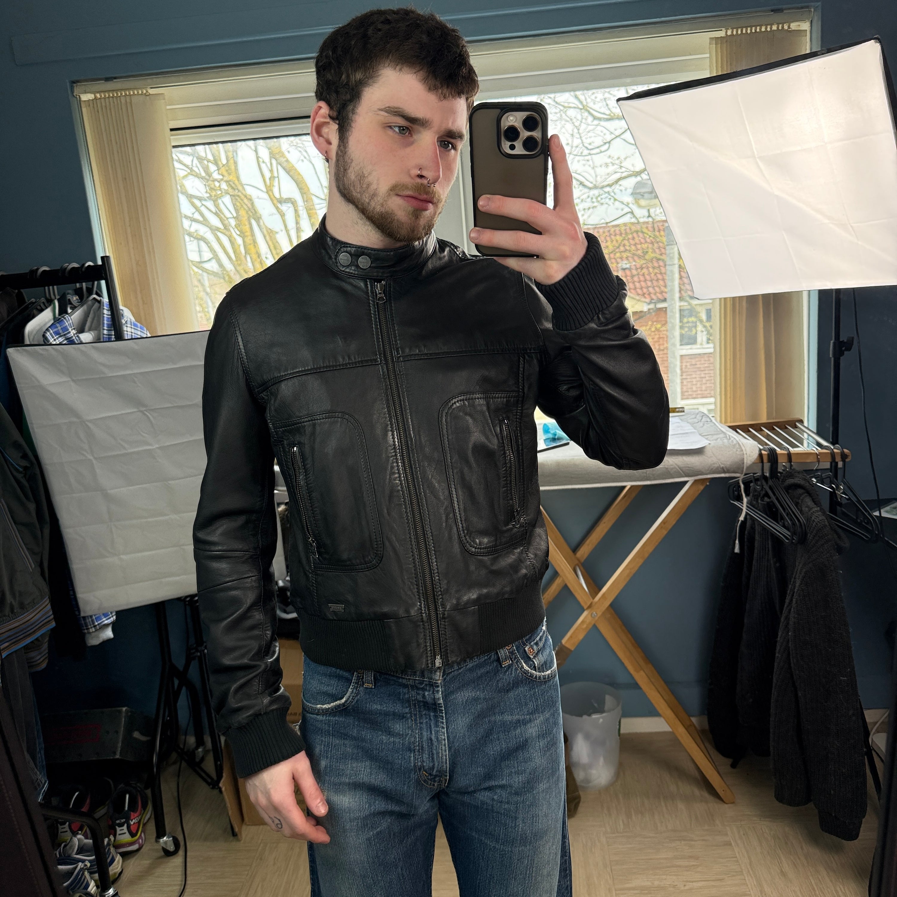 Levi's 2000's cropped lamb leather high collar bomber jacket (M)
