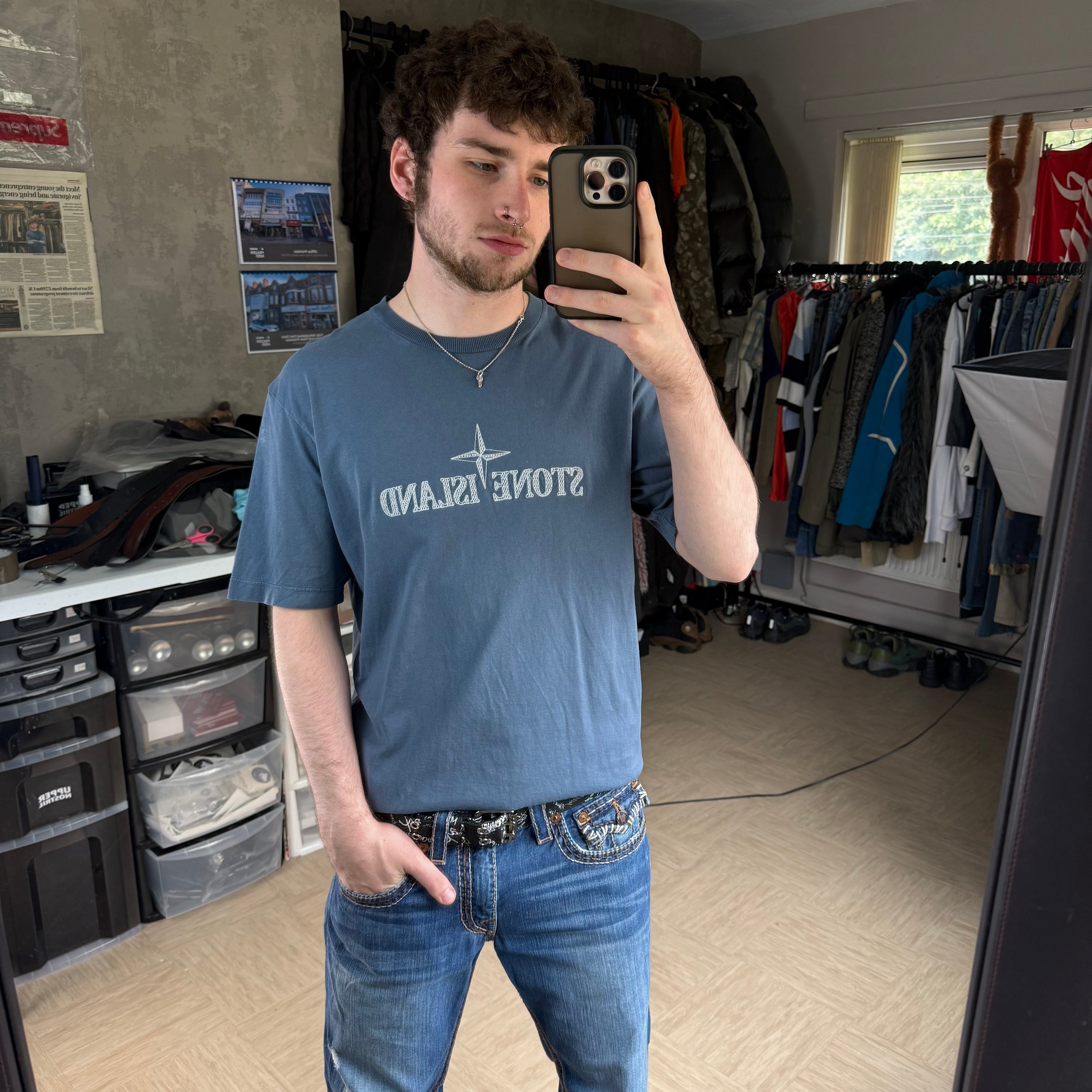 Stone island graphic embroidered spellout tee (S)
