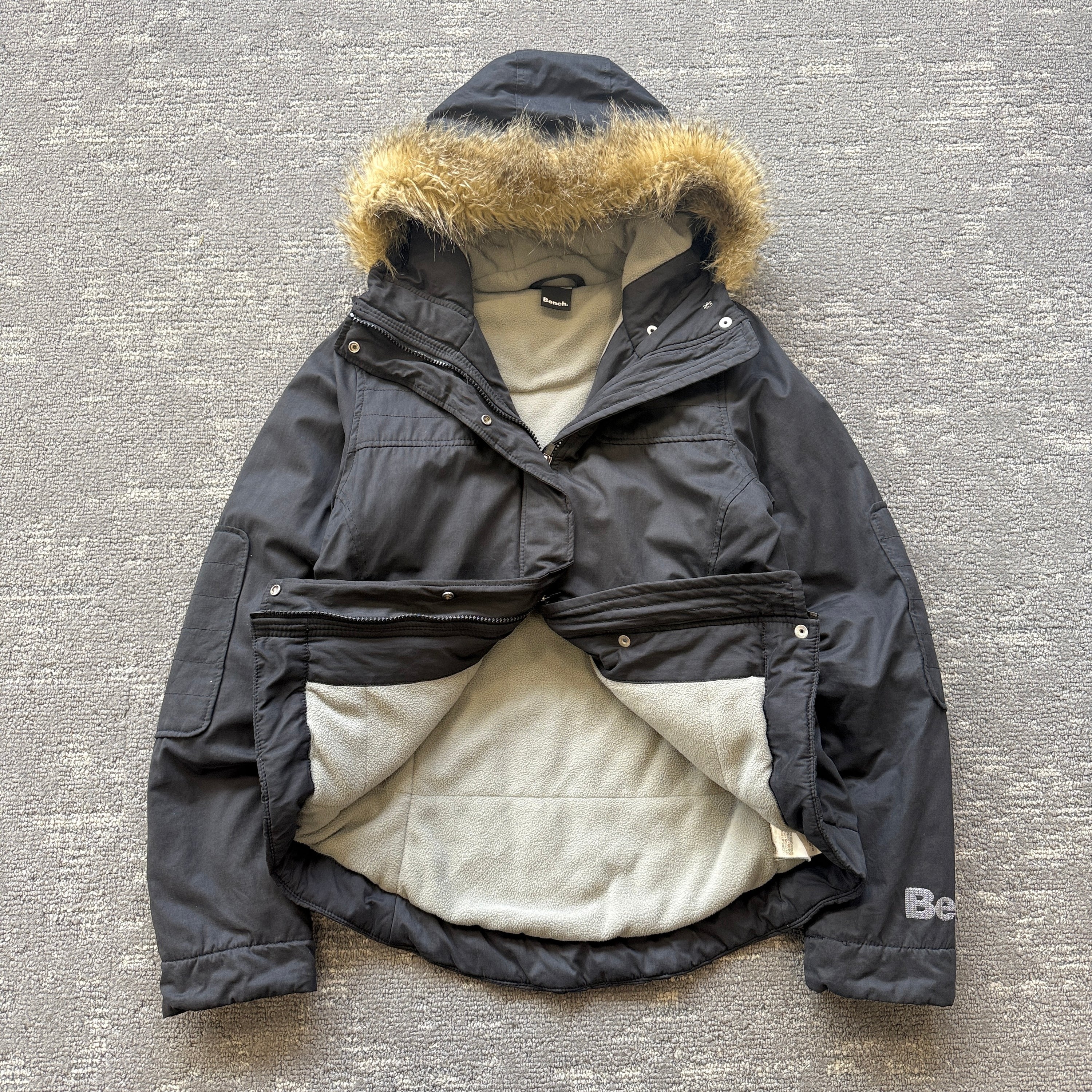 Bench 2000's technical fleece lined fur hood cropped jacket (M) wms