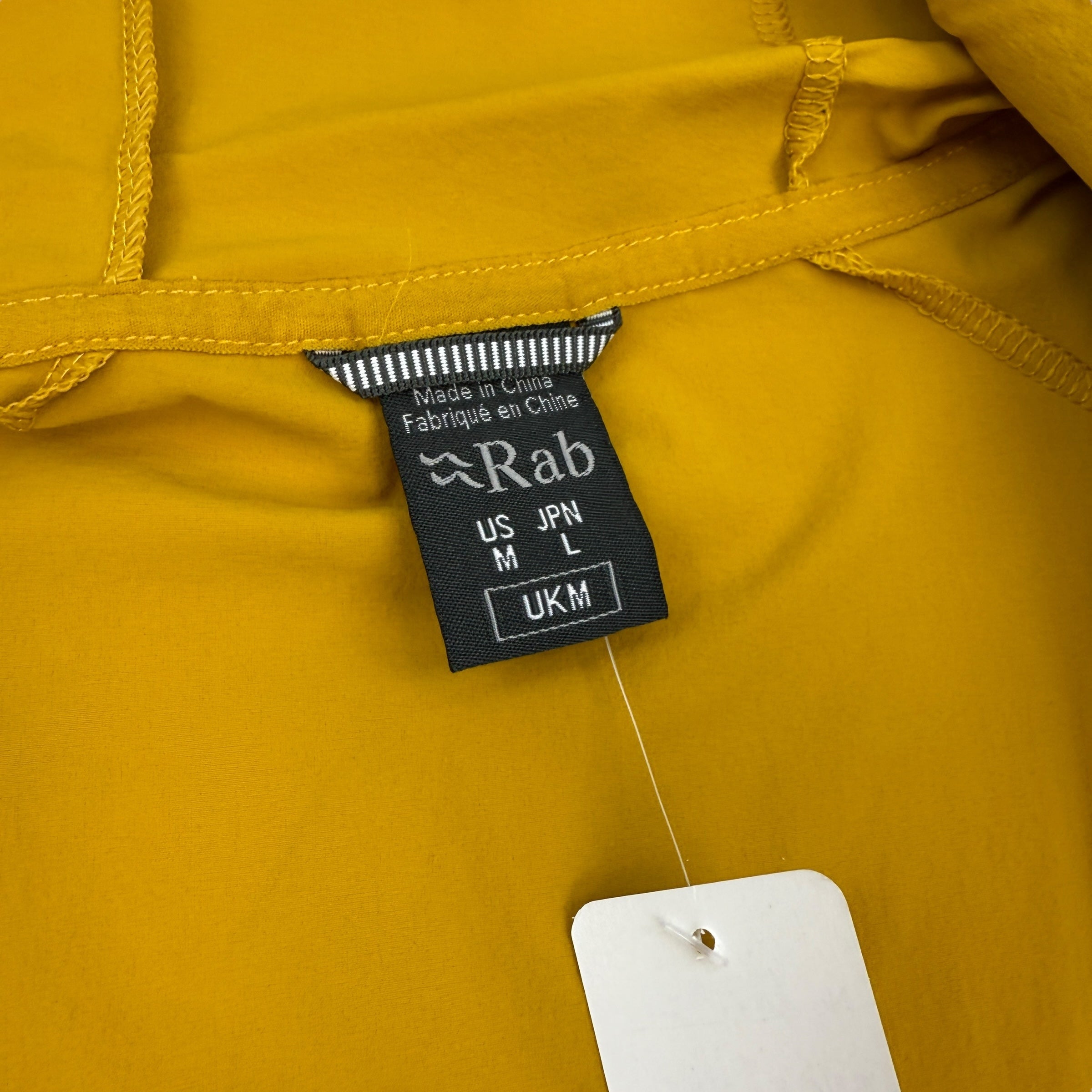 Rab 2000's technical softshell dual-pocket windbreaker (M)