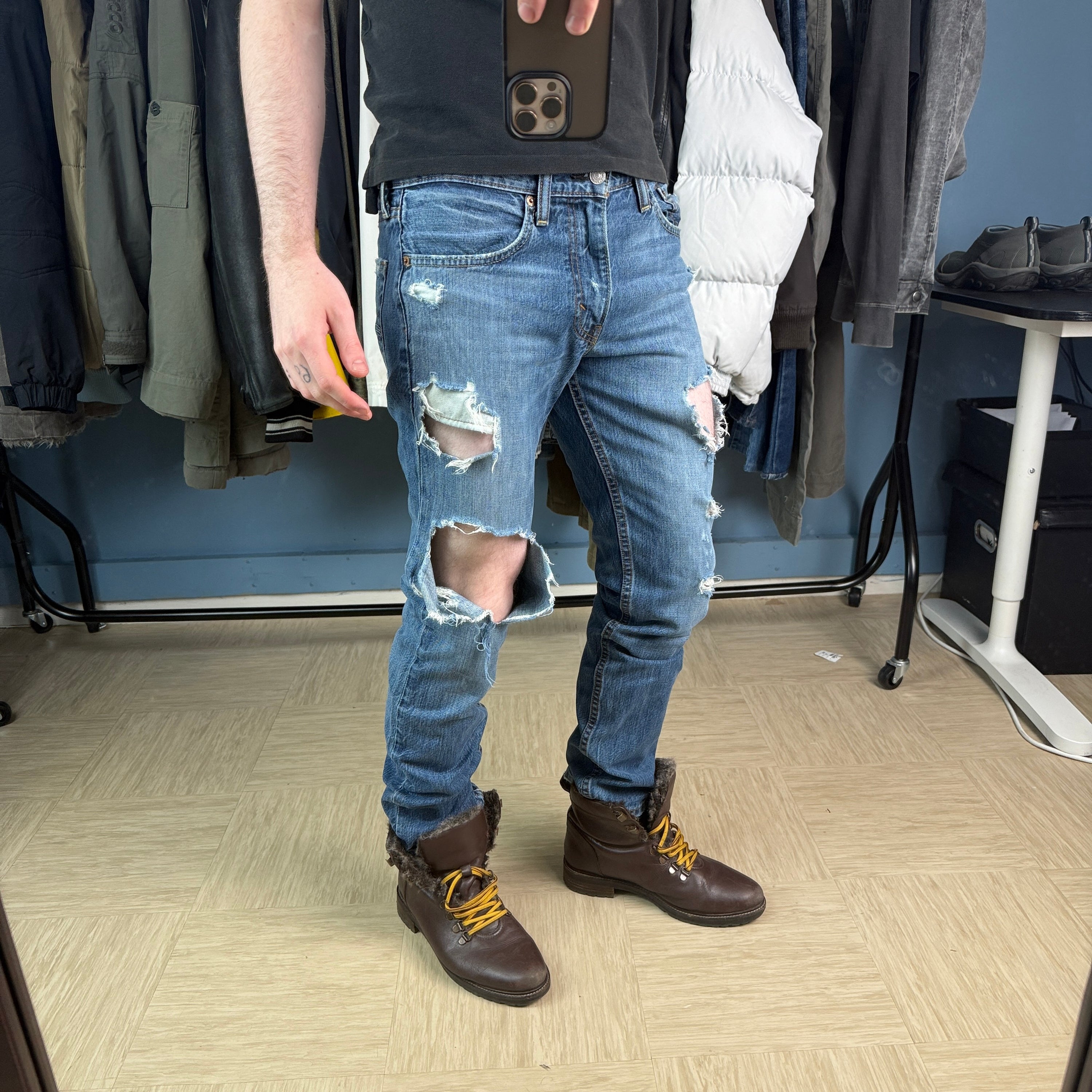 Levi's 511 2000's slim fit distressed jeans (S)