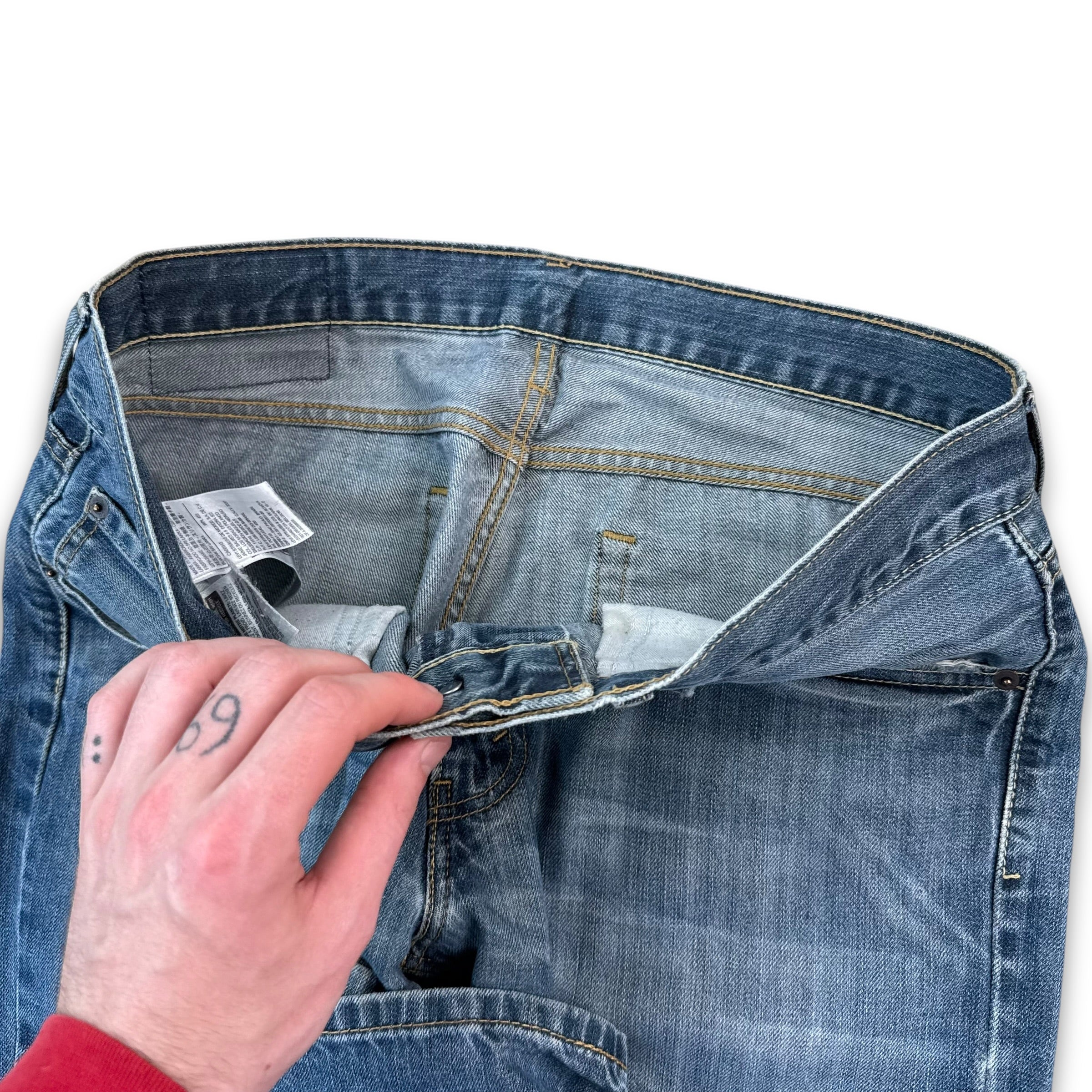 Levi's 2000's relaxed denim bootcut jeans (M)