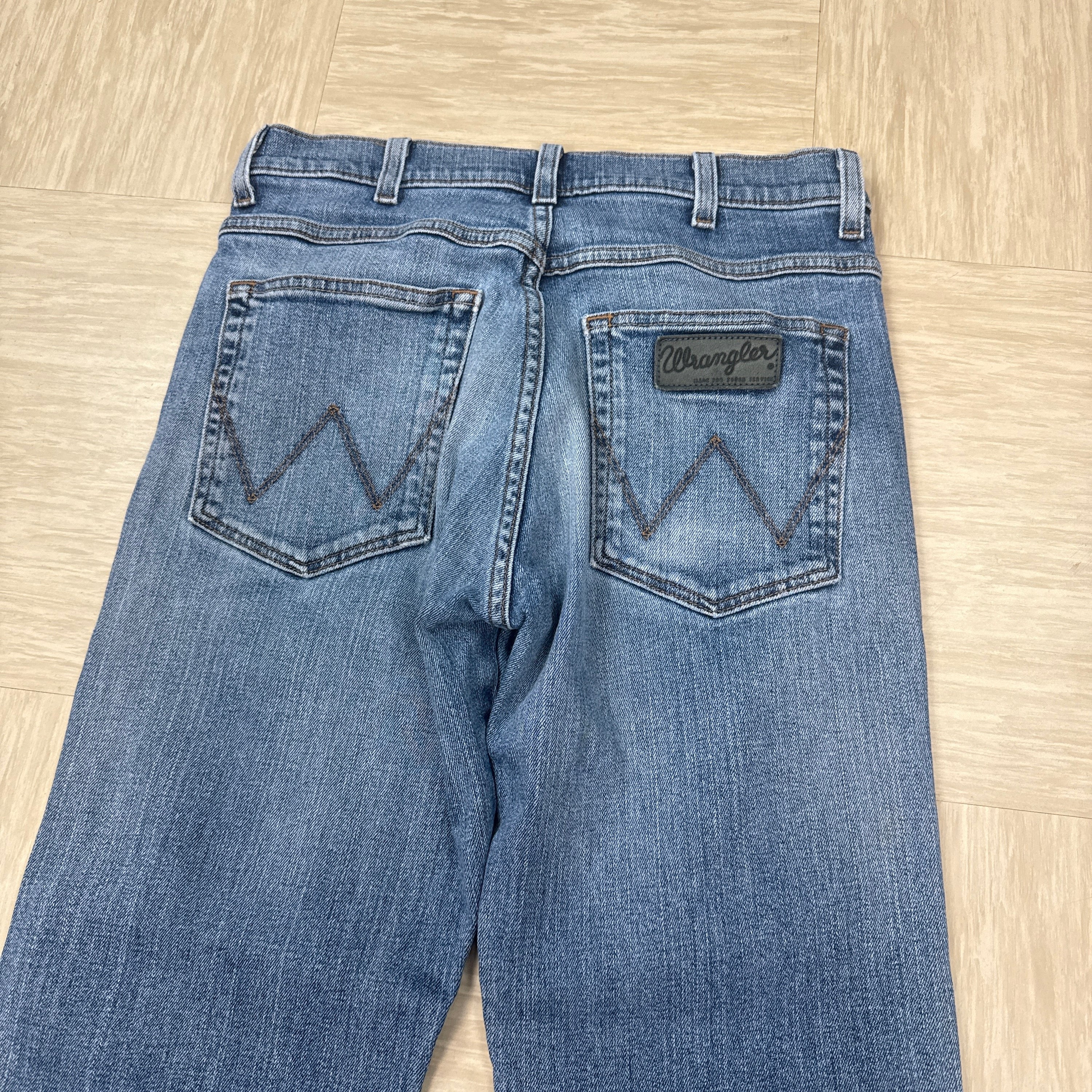 Wrangler 2000's straight fit bootcut denim jeans (S)