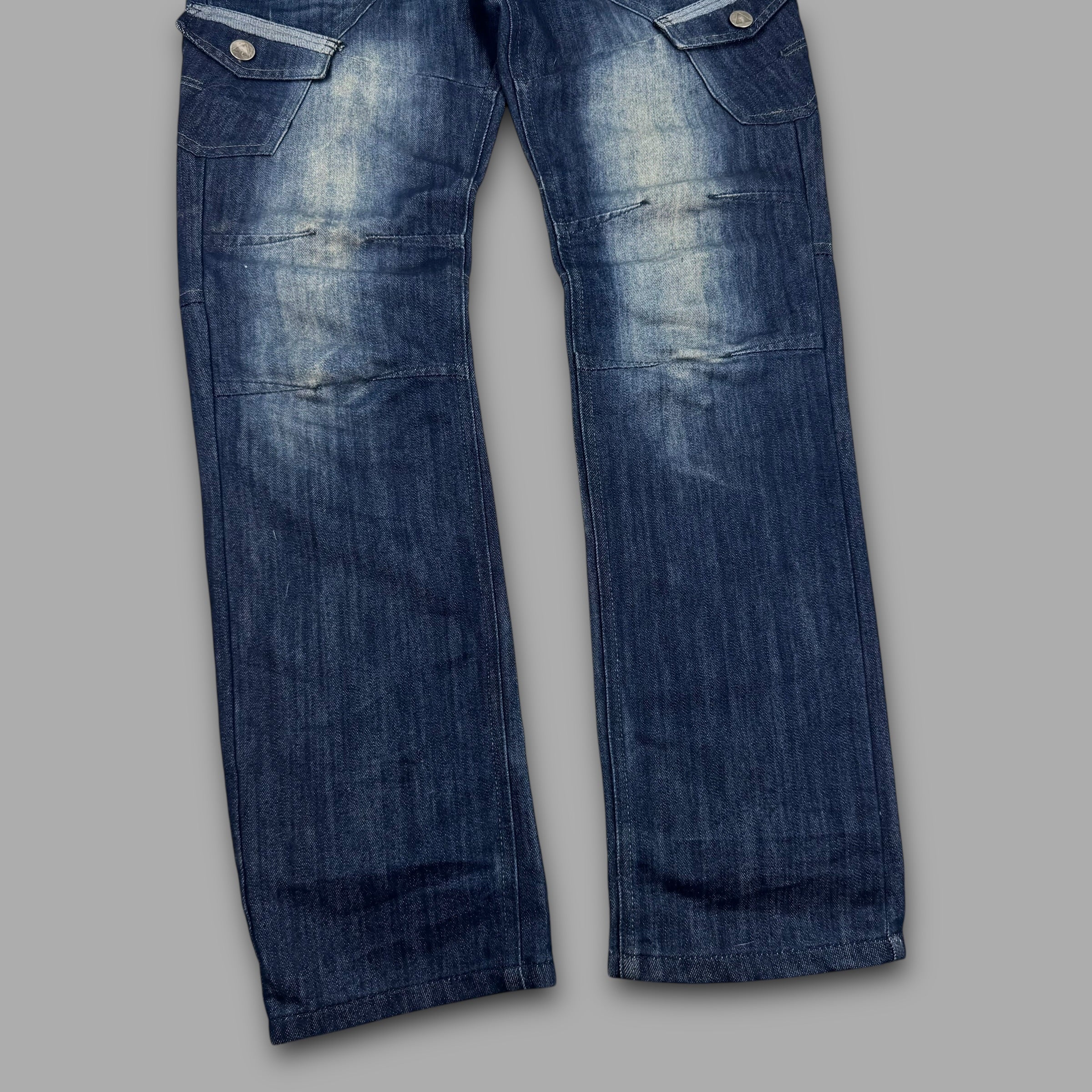 Airwalk 2000's dark faded relaxed fit denim cargo jeans (M-L)