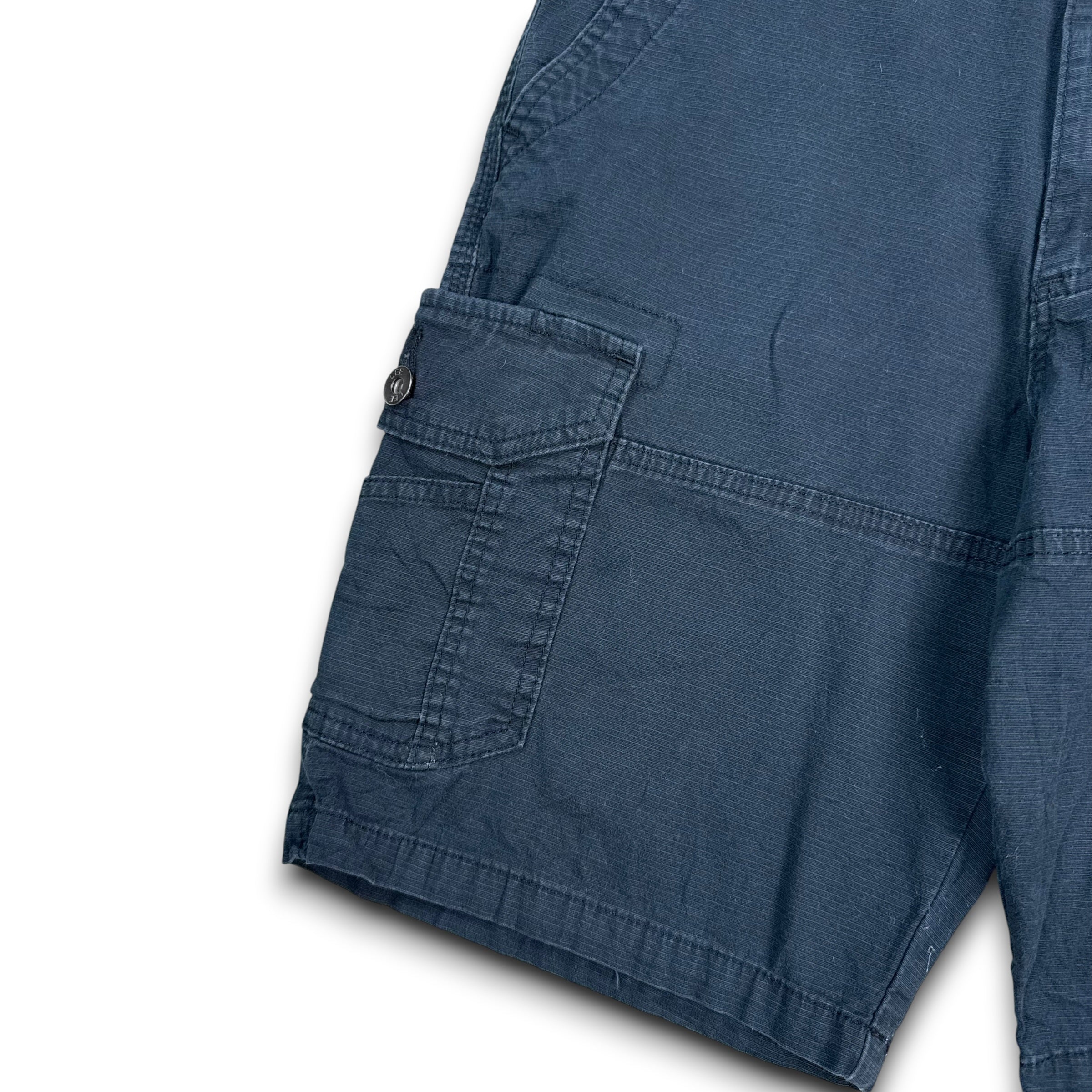 Lee motion 2000's baggy cargo shorts (XS)