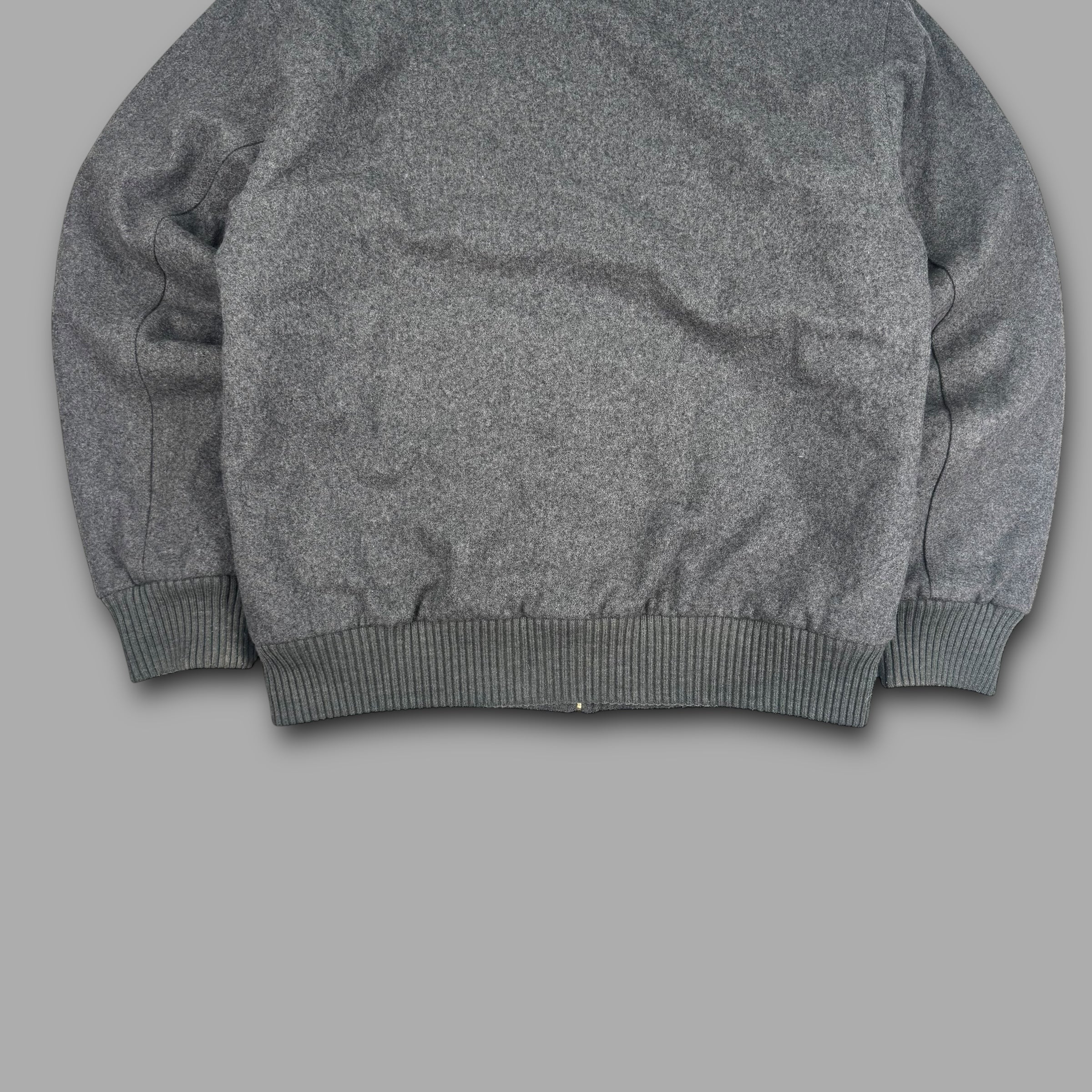 Carhartt 2000's loose fit mid weight zip up active hoodie (XL)