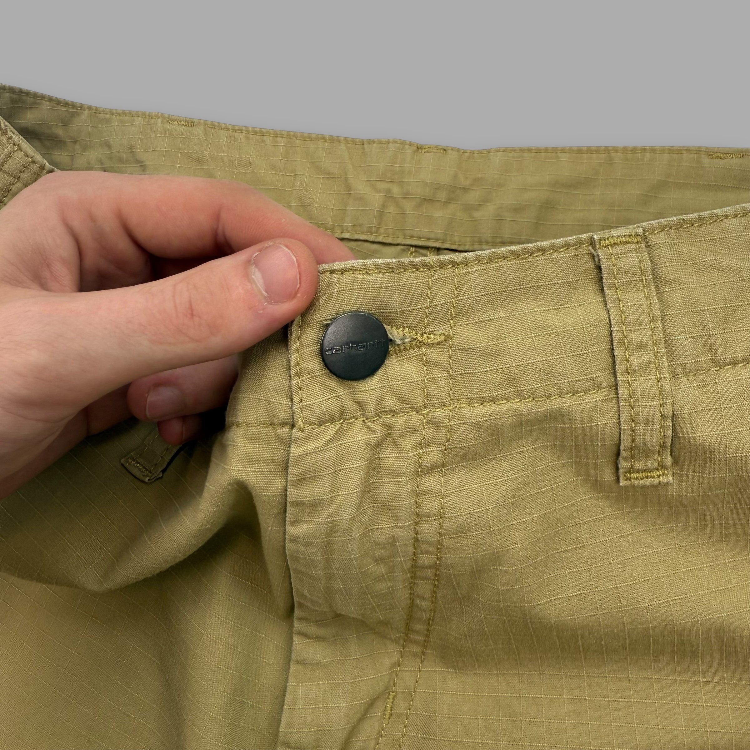 Carhartt 2000's baggy wide leg cargo shorts (S)