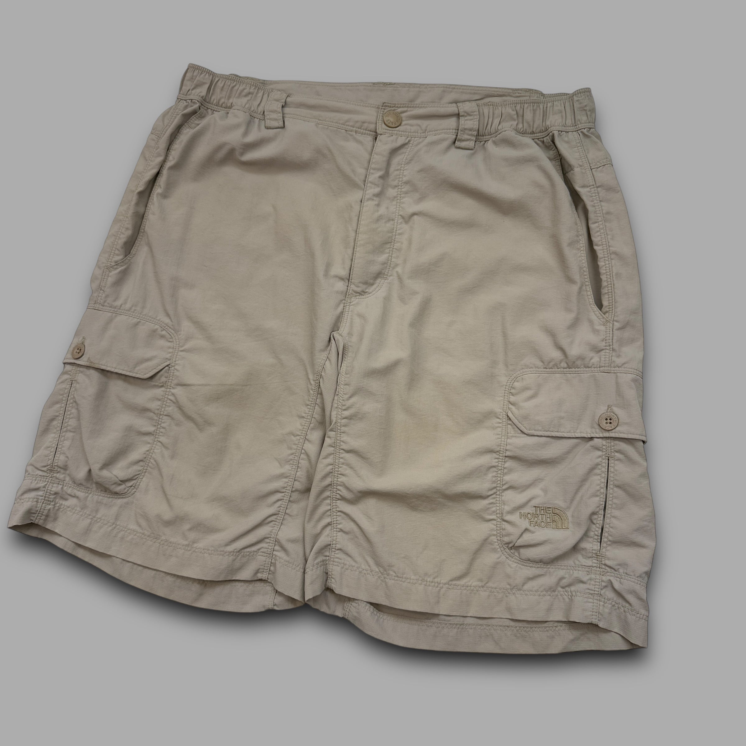 The north face 2010 technical baggy walking cargo shorts (M)