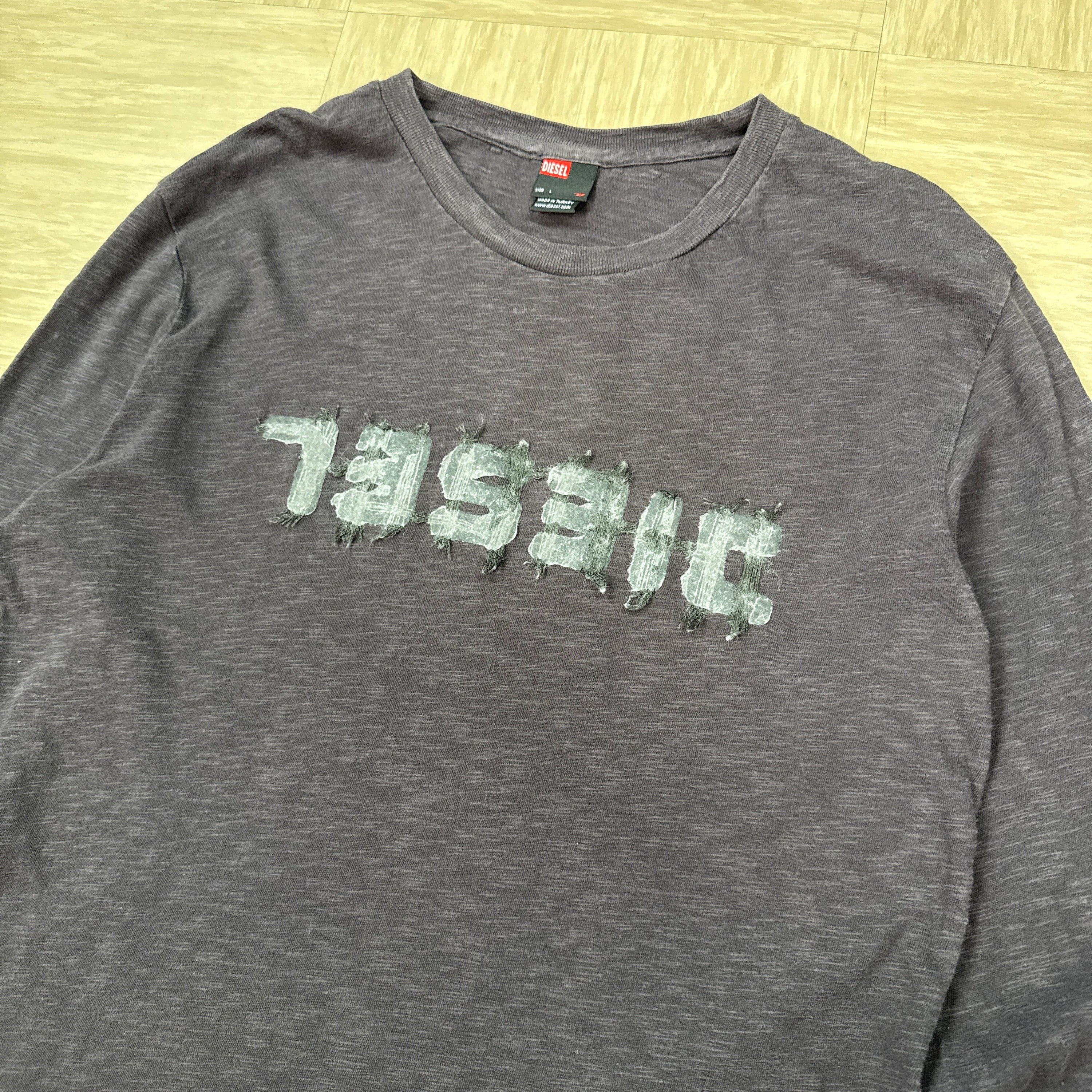 Diesel 2000's graphic backwards spellout long sleeve (L)