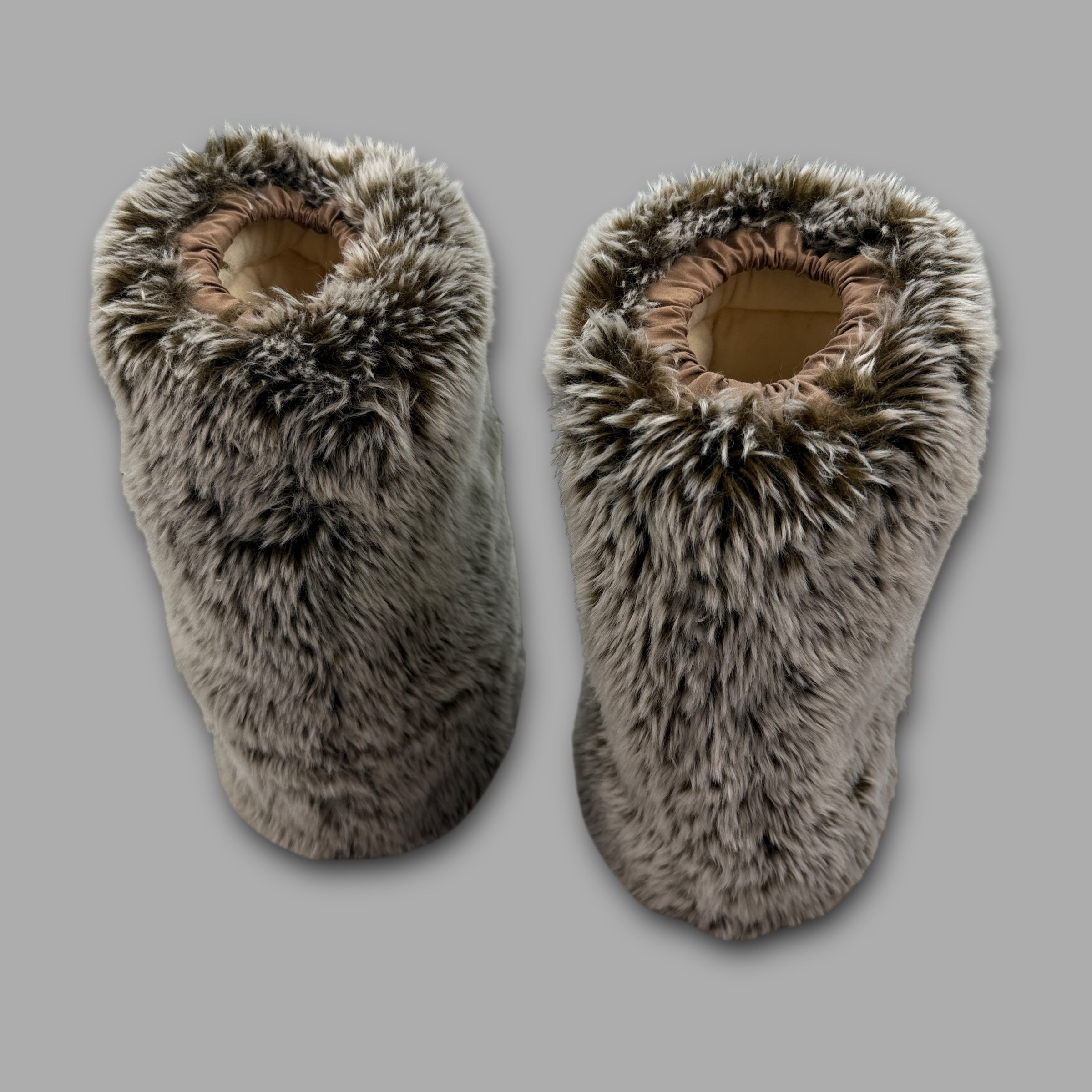 Animal 2000's oversized yeti faux fur boots (UK8)