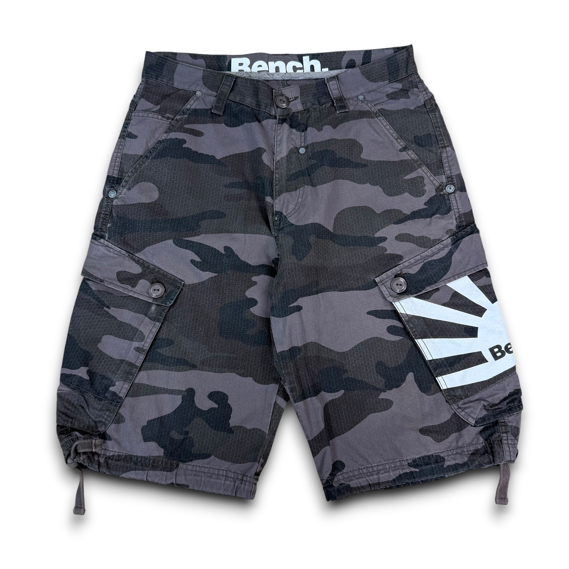 Bench 2000's dark graphic camo shorts (S)