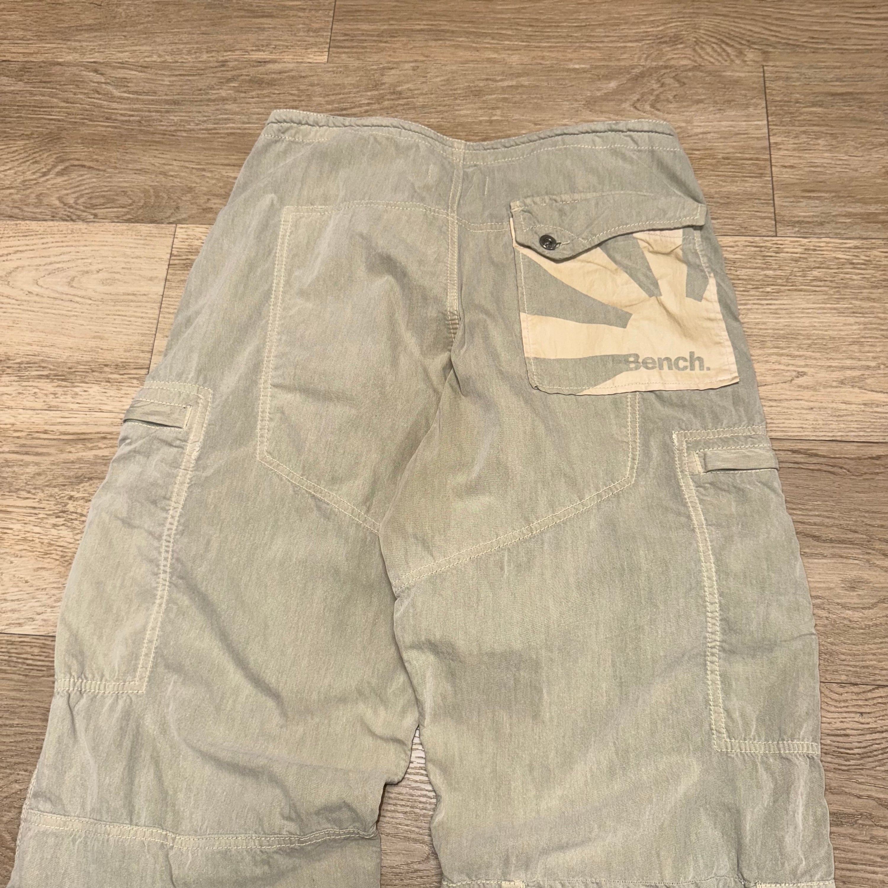 Bench 2000's technical contrast stitch baggy flight bottoms (S)