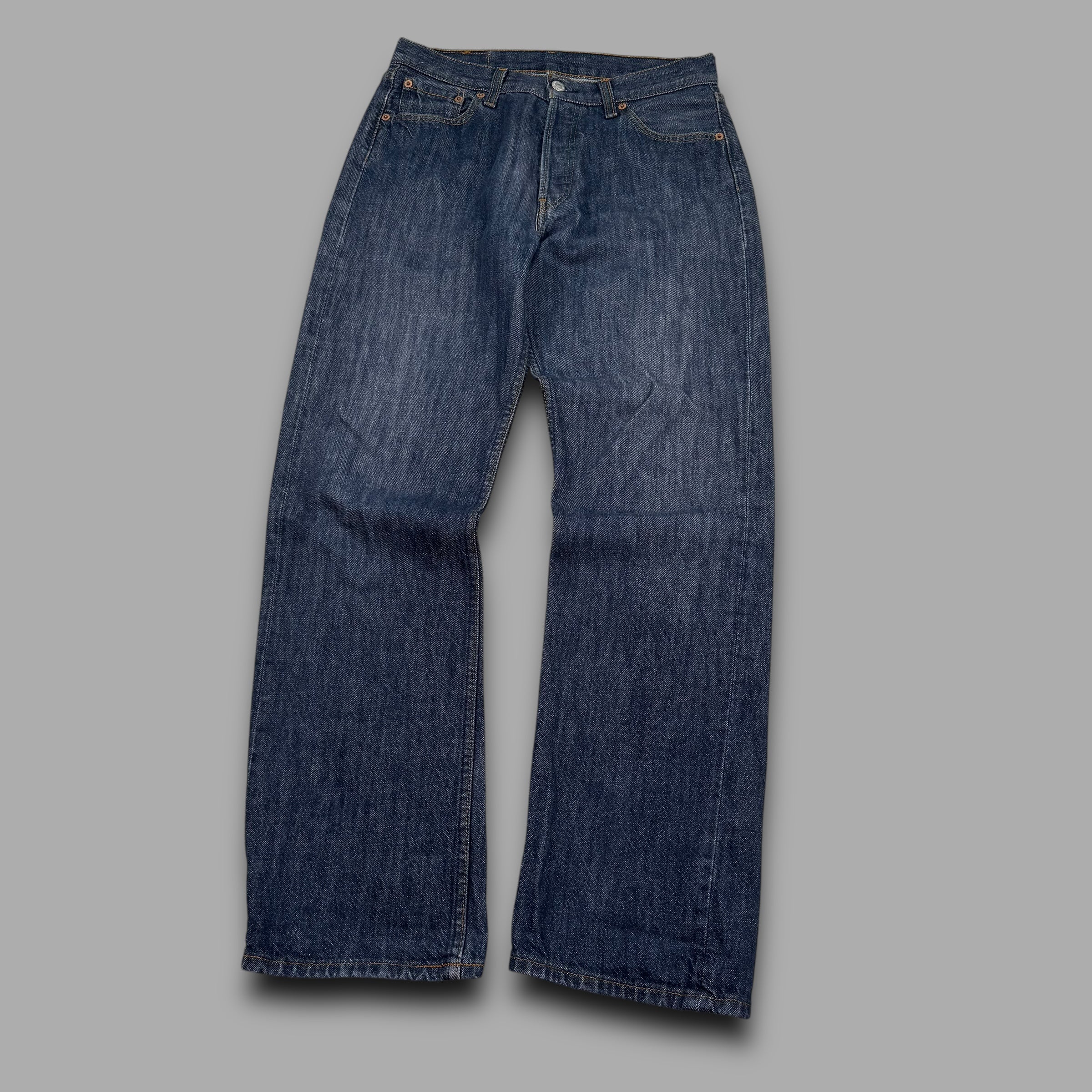 Levi 501 relaxed straight fit denim jeans (M)