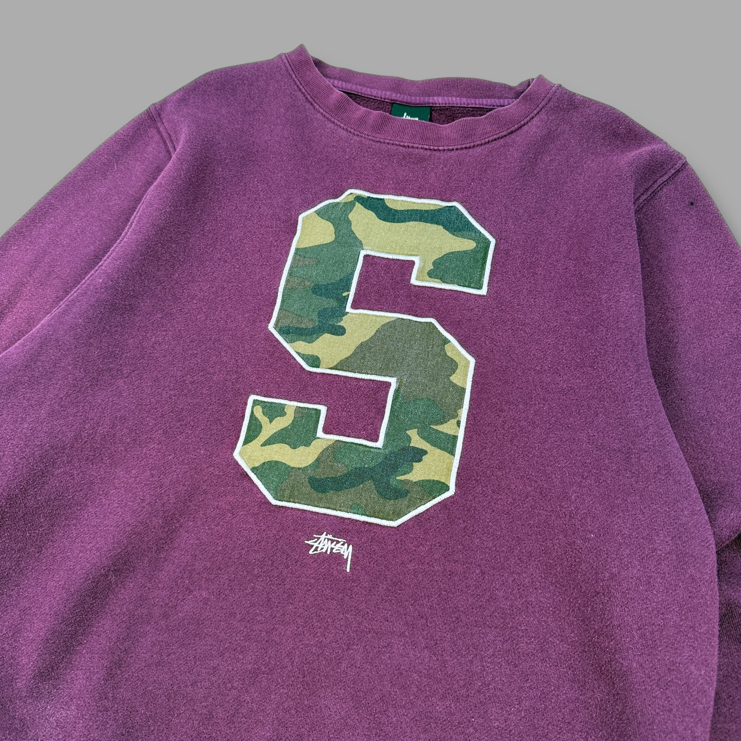 Stussy 2000's graphic camo print pullover sweatshirt (M)