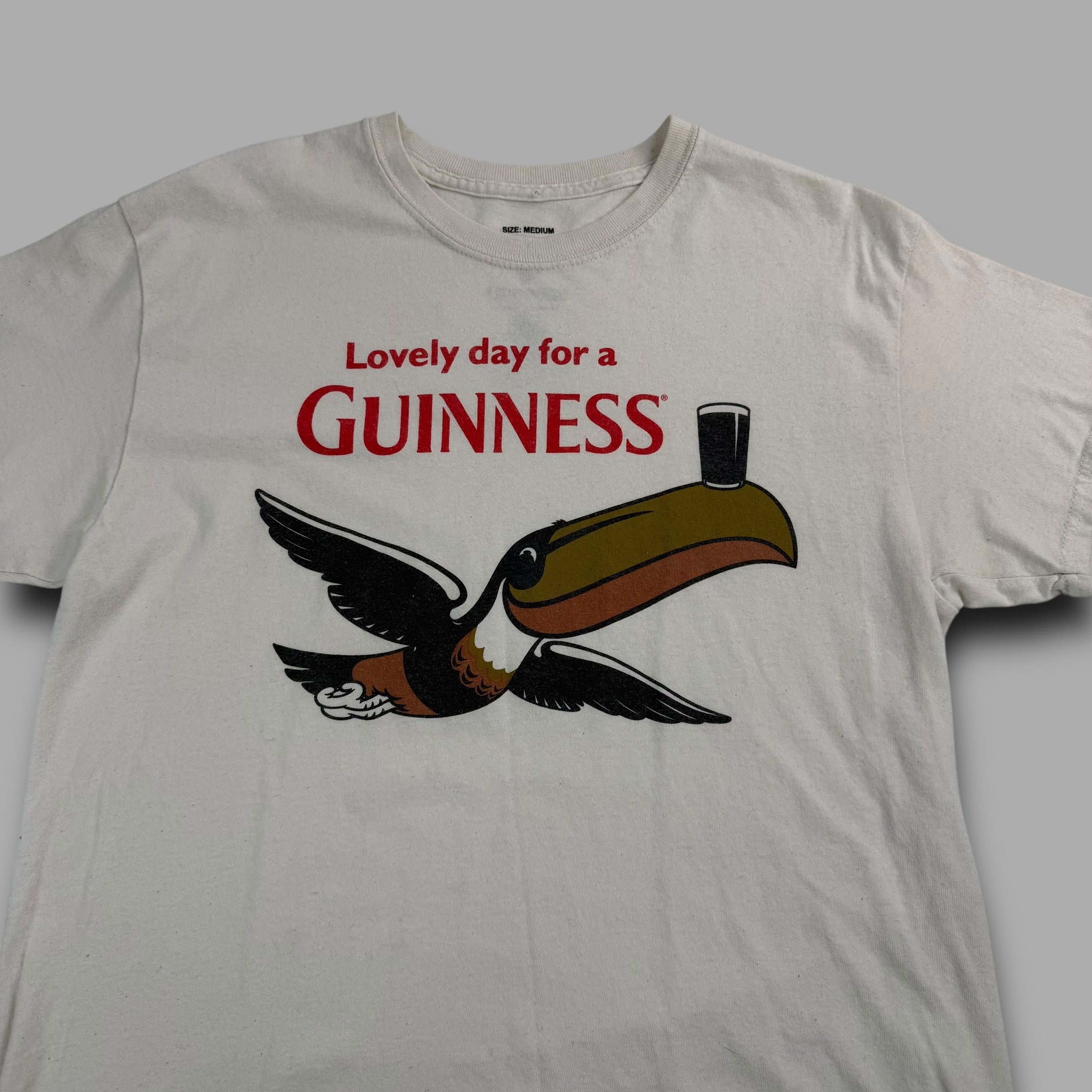 Guinness official 'lovely day for a Guinness' tee (M)