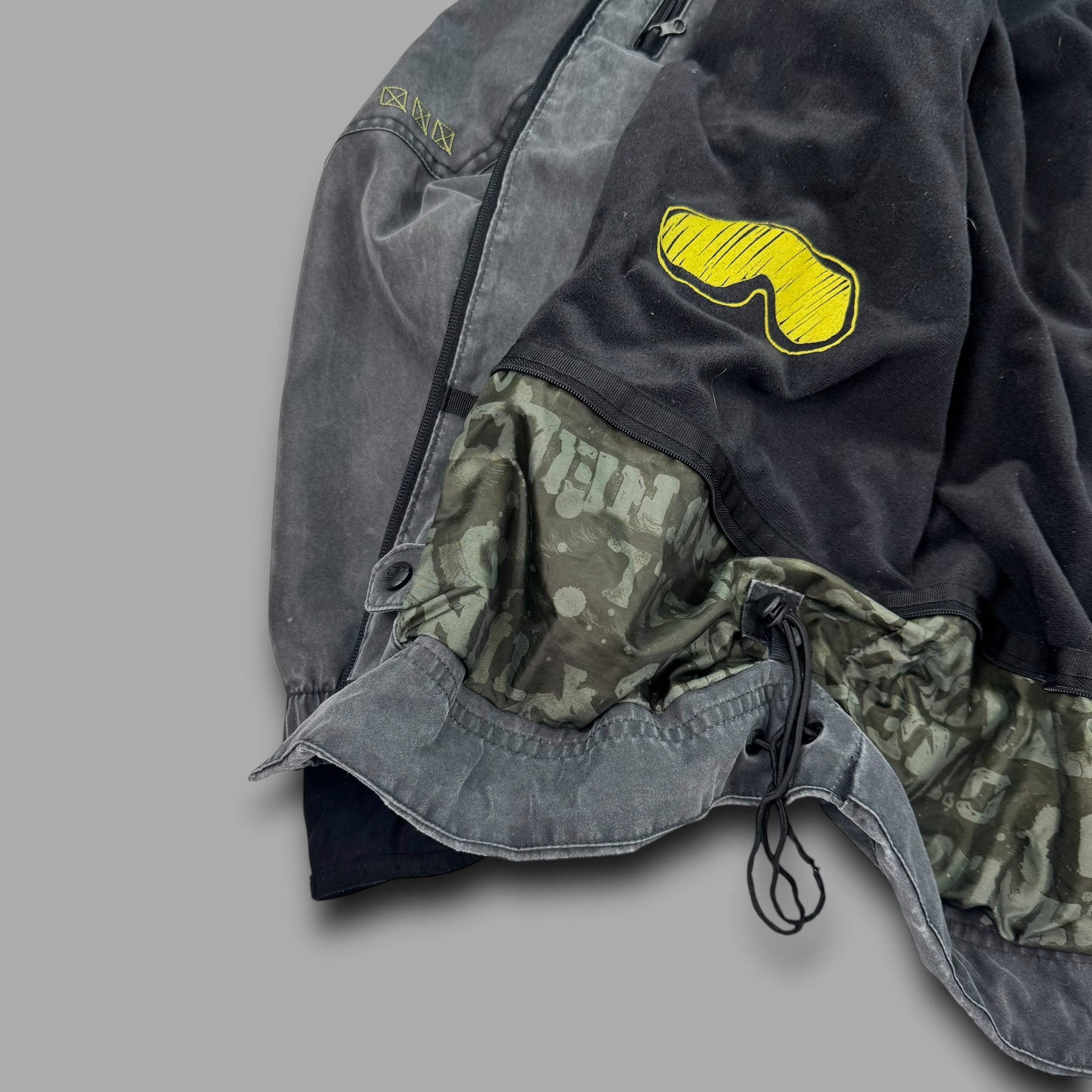 O'niell 2000's technical stone washed contrast stitch multi-pocket ski jacket (L)