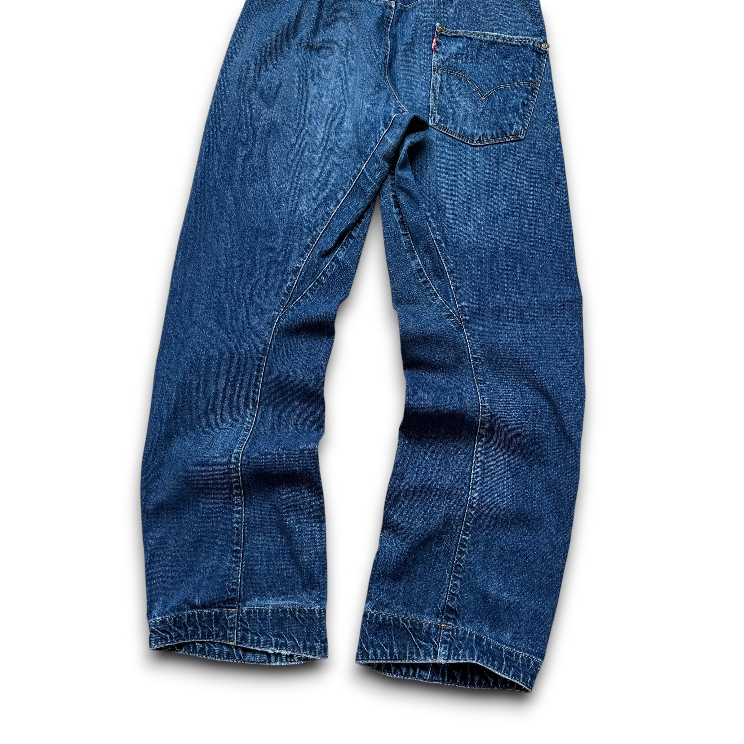 Levi's 2000's engineered twisted baggy bootcut denim jeans (M)