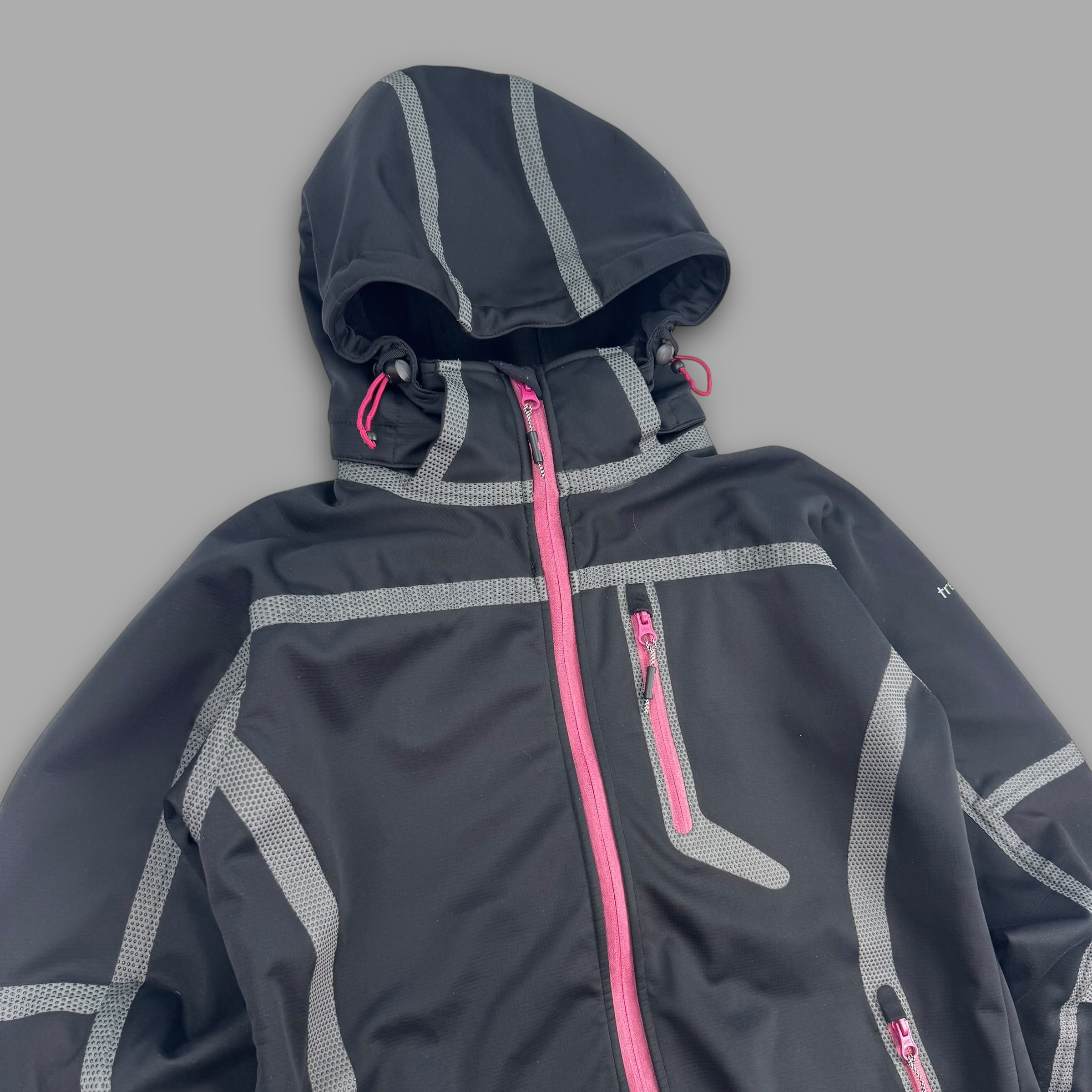 Trespass 2000's technical taped seams vented waterproof softshell jacket (L) wms