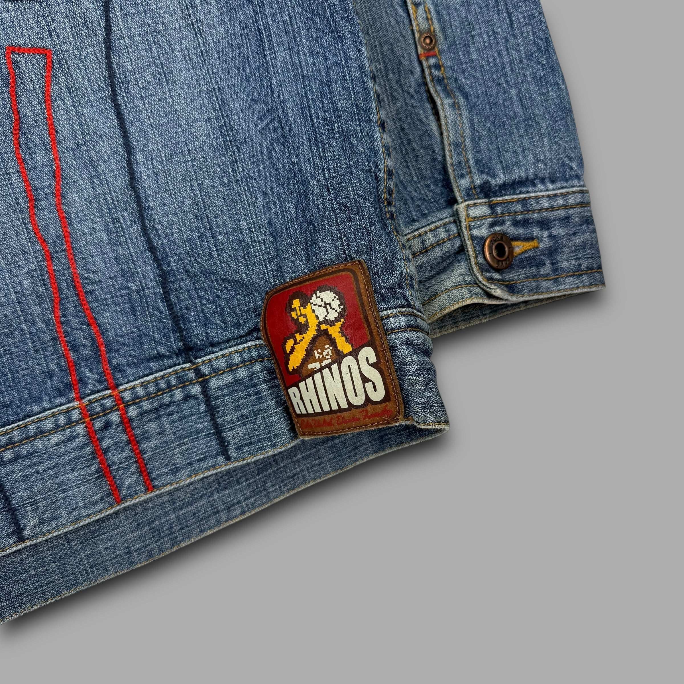 Ecko 2000's embroidered graphic denim jacket (M)
