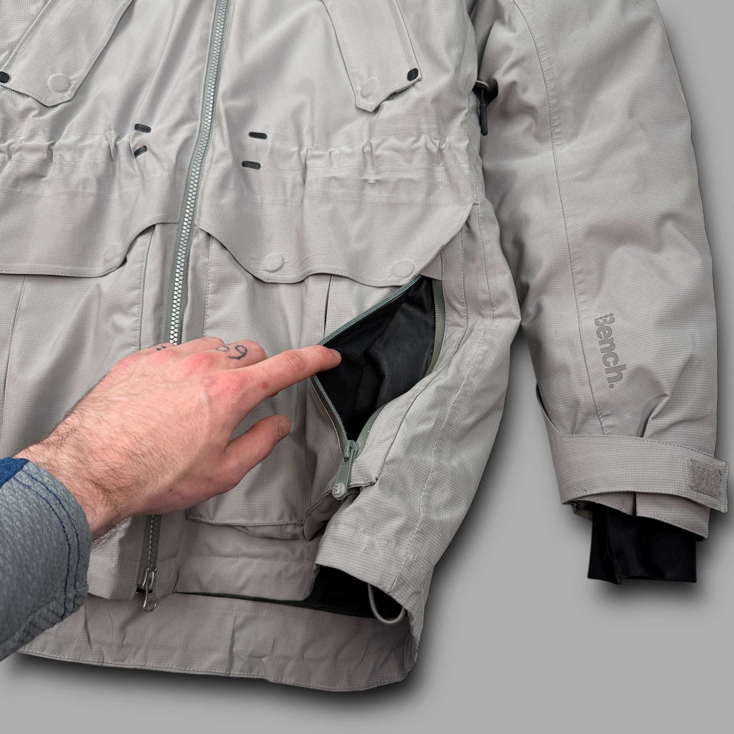 Bench 2000's technical 2in1 softshell multi-pocket parka jacket (S)