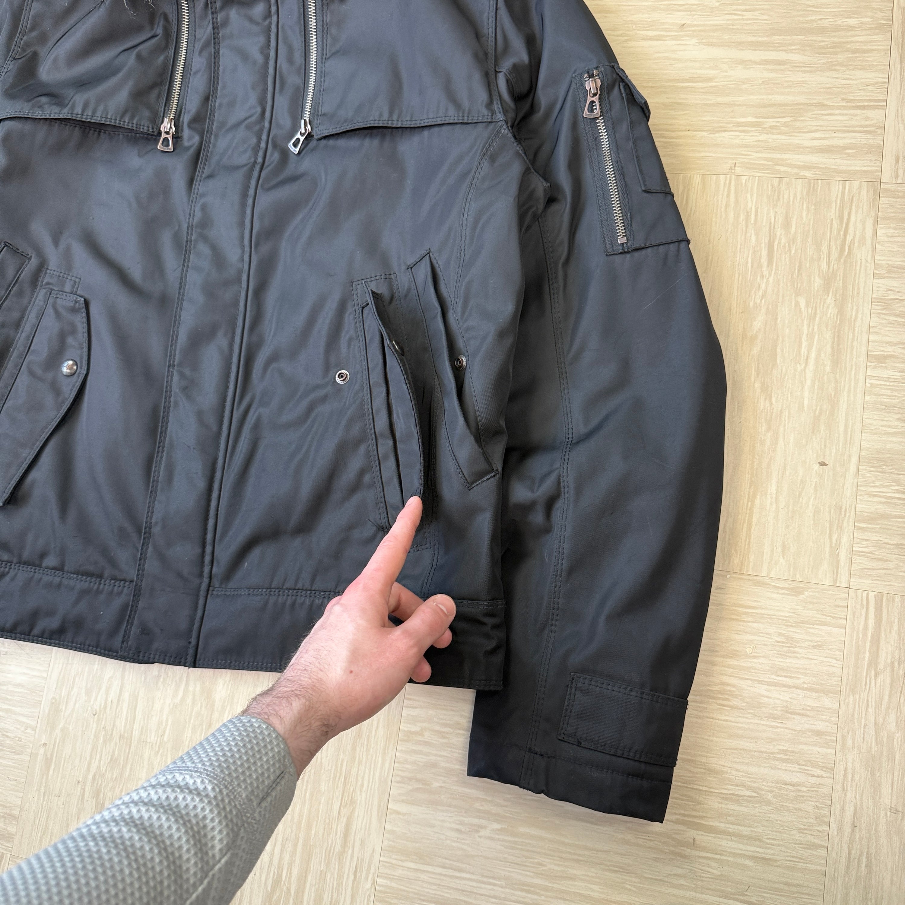 Hugo boss 2000's orange tab technical thermor nylon bomber jacket with fur hood (L)