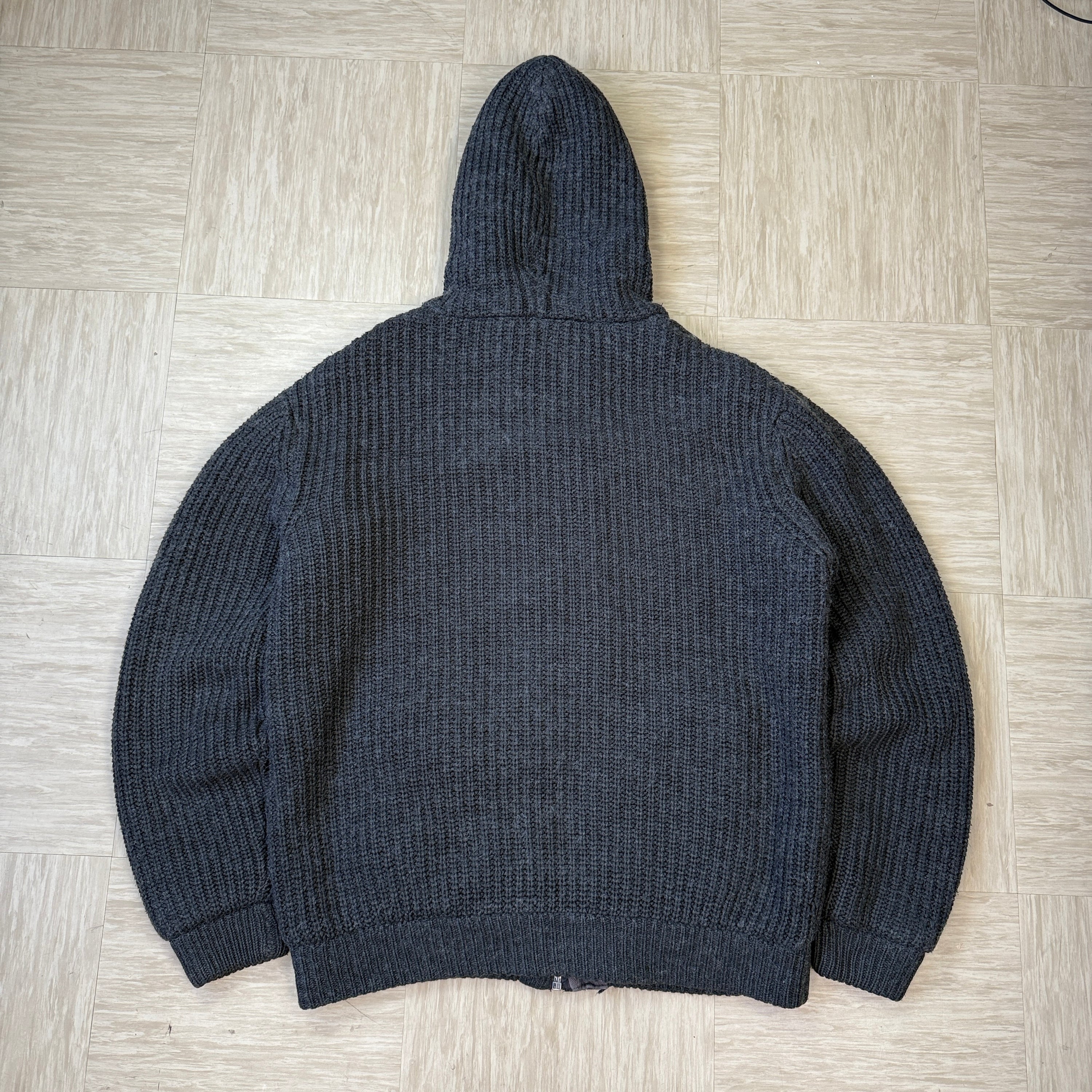 Firetrap 2000's heavy sherpa lined hooded knit jacket (XL)