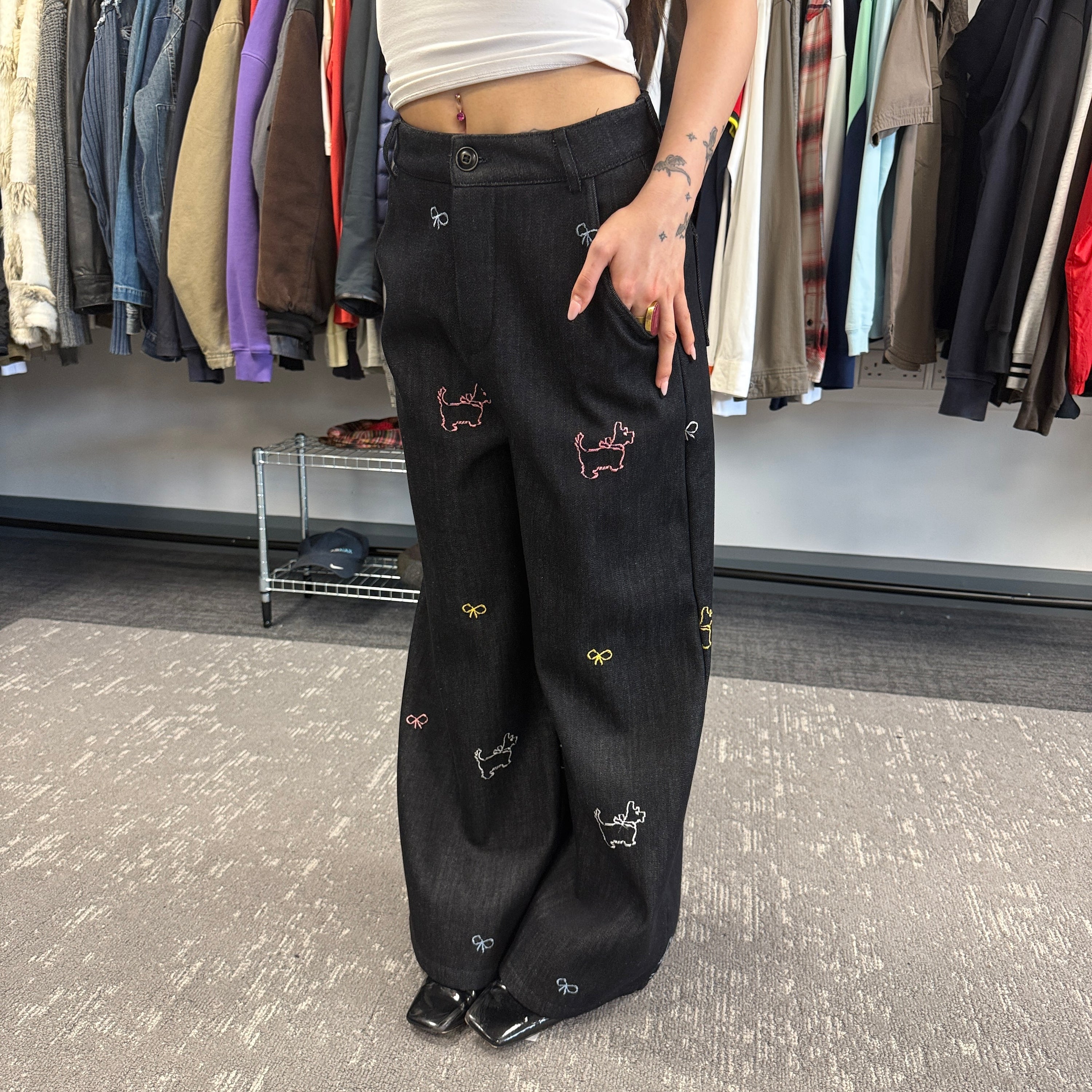 Feimao wide leg embroidered doggy denim jeans (XS) wms