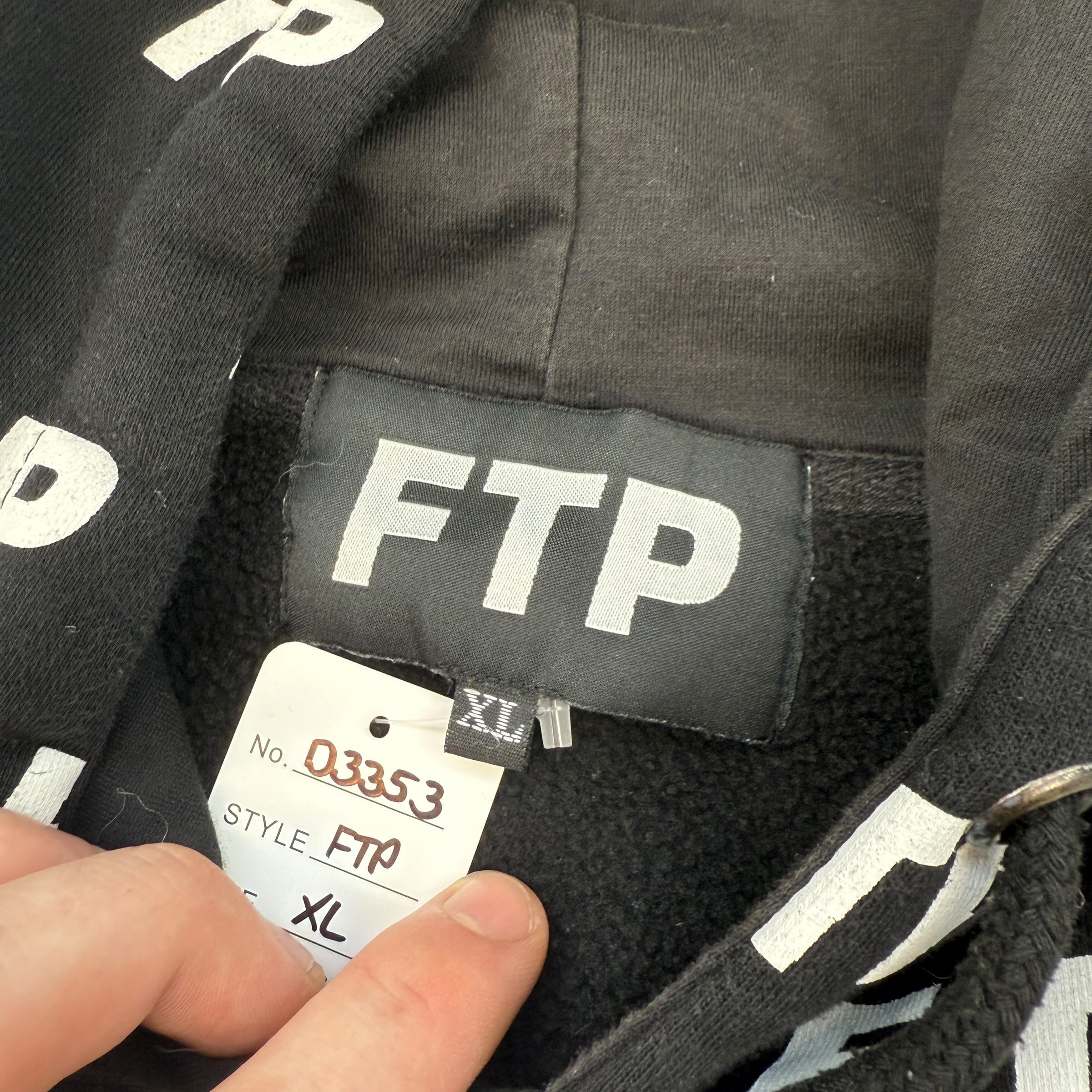 FTP pullover monogram hoodie (XL)