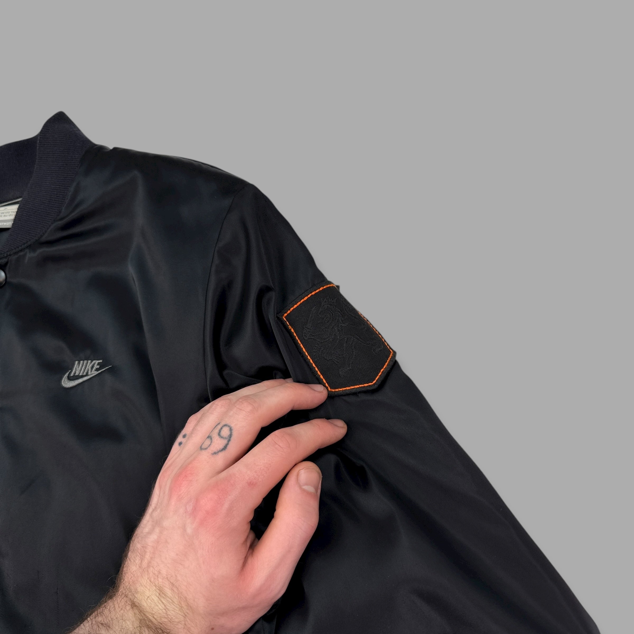 Nike 2000's button up satin cropped bomber jacket (S)