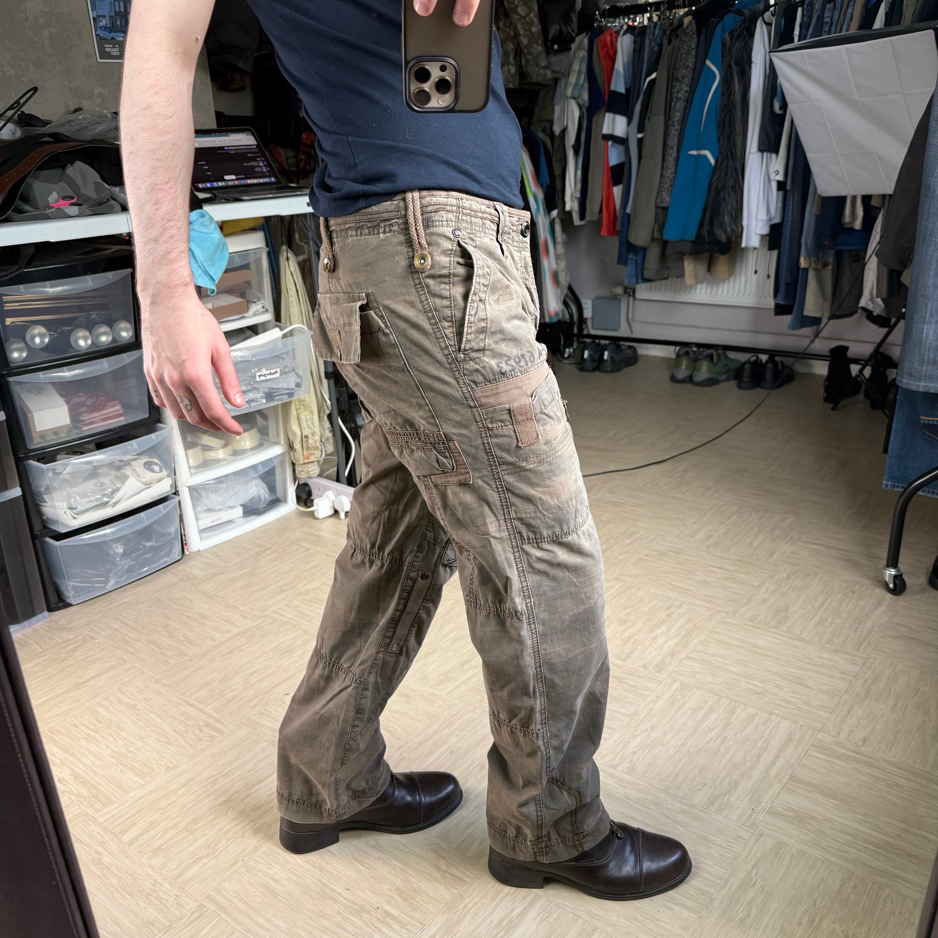 Next 2000's technical low rise loose multi pocket denim camo bottoms (S)