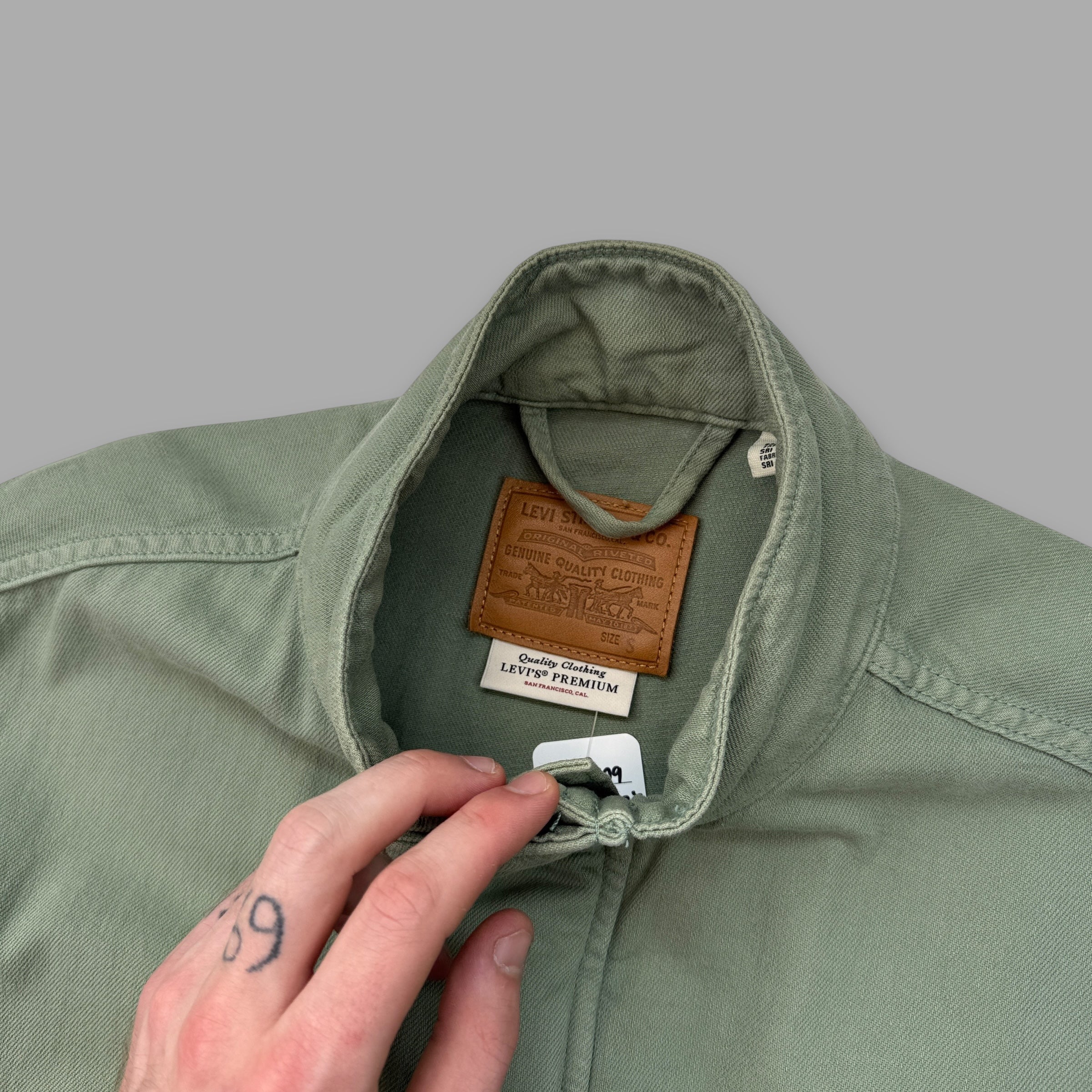 Levi's 2000's technical cropped utility jacket (S)
