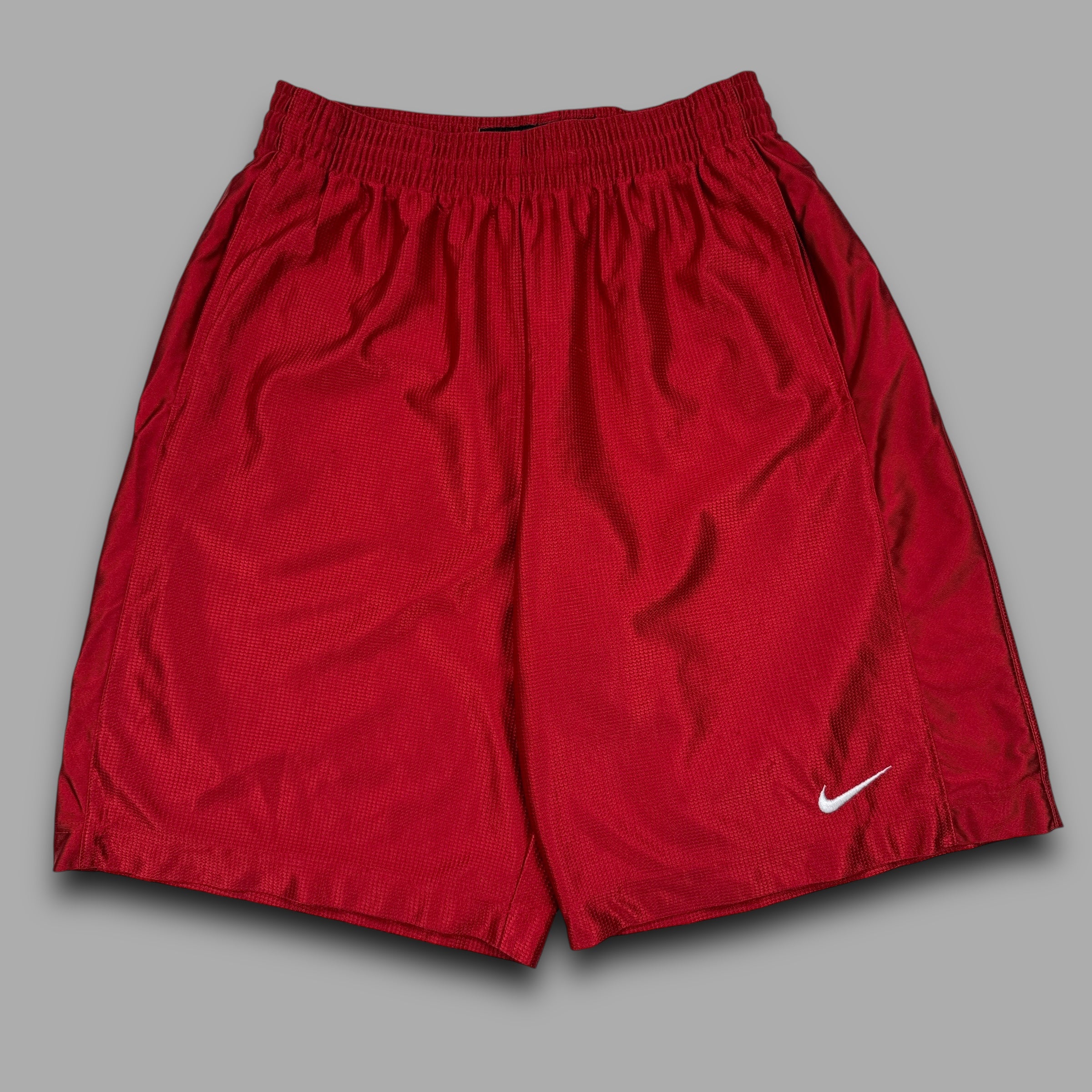 Nike 2000's nylon shimmer basketball shorts (M)