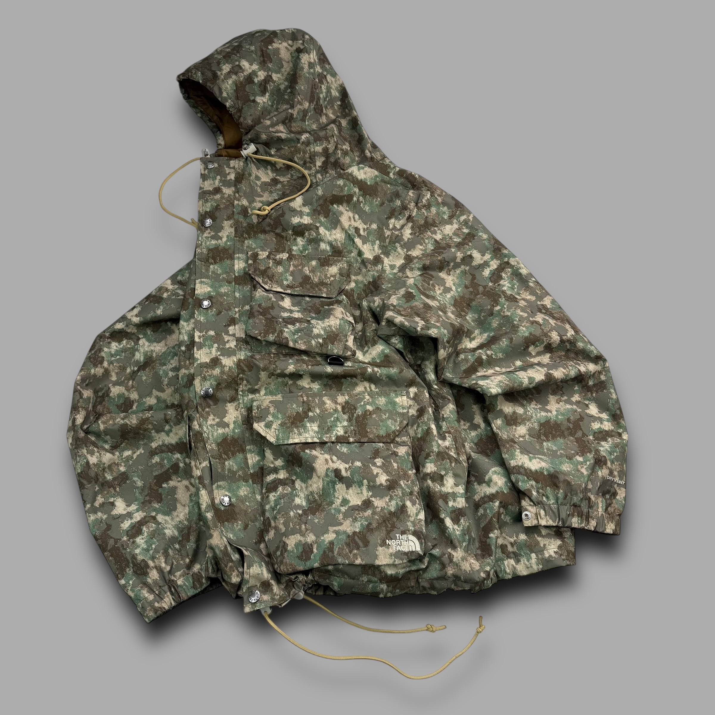 The north face 2023 technical multi-pocket camo shell jacket (XL)