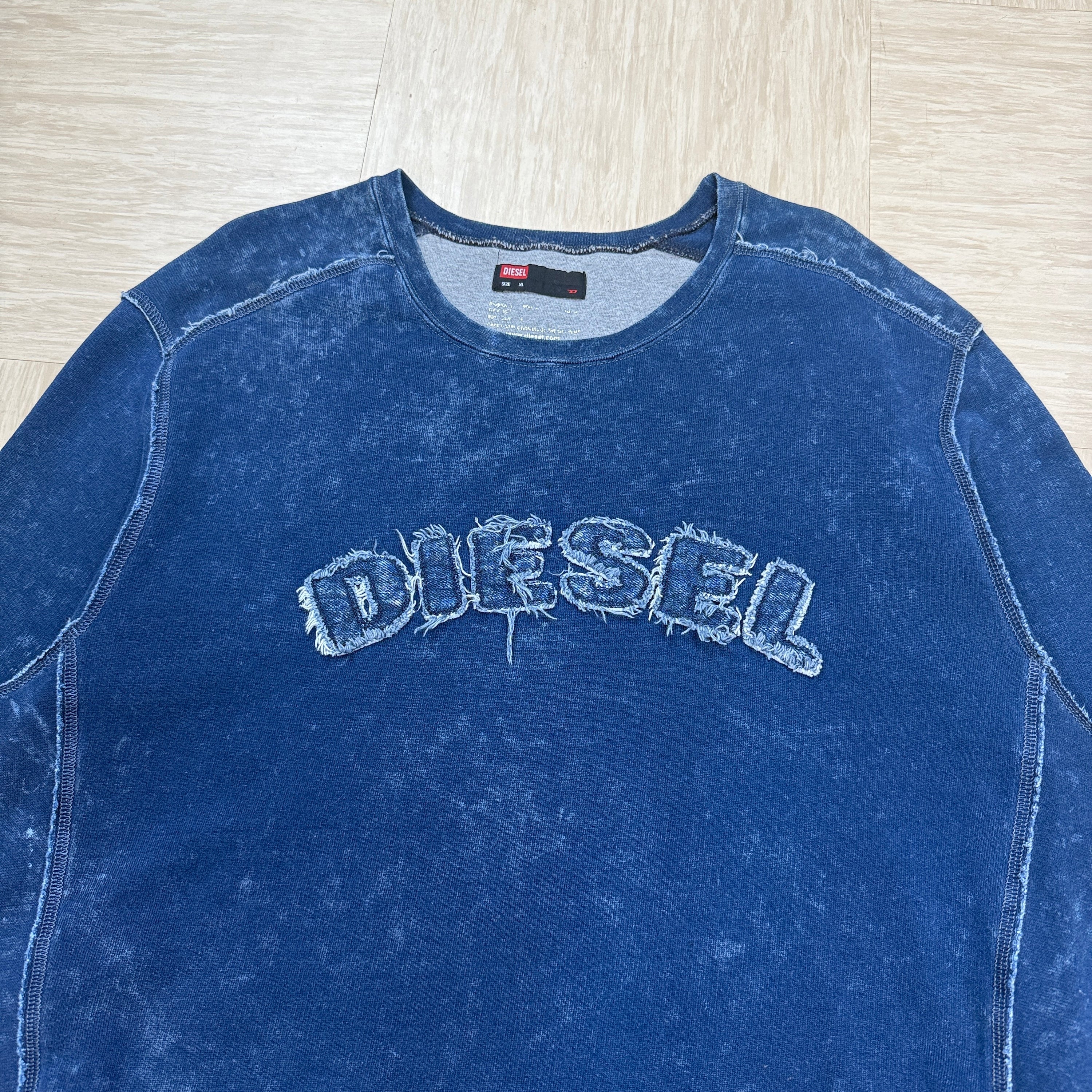 Diesel 2000's acid washed embroidered spellout sweatshirt (XL)