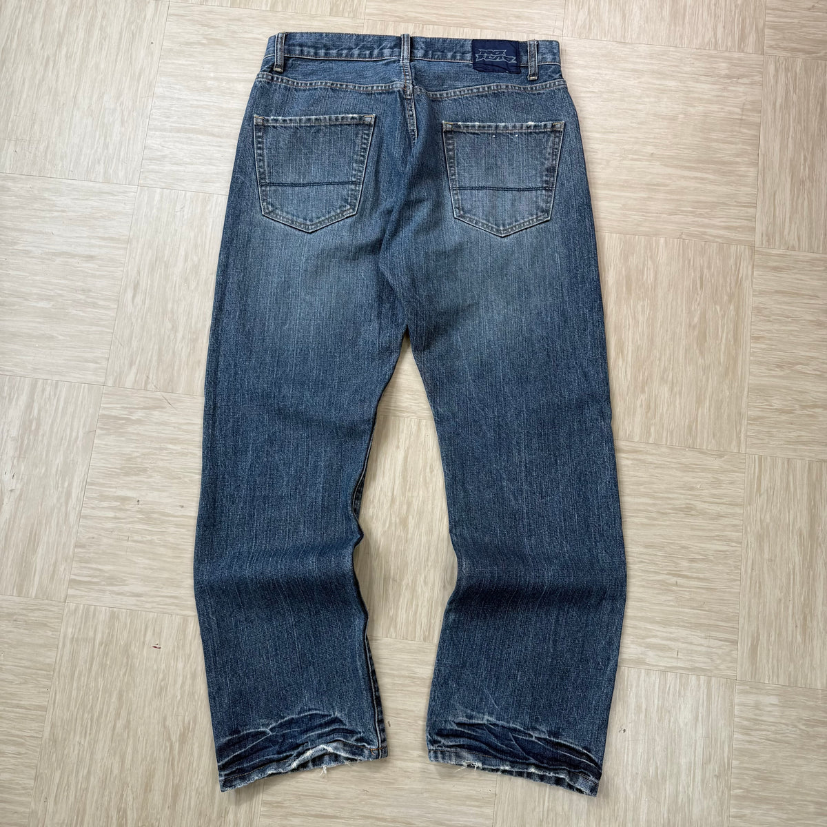 No fear 2000's relaxed fit denim straight leg jeans (S)