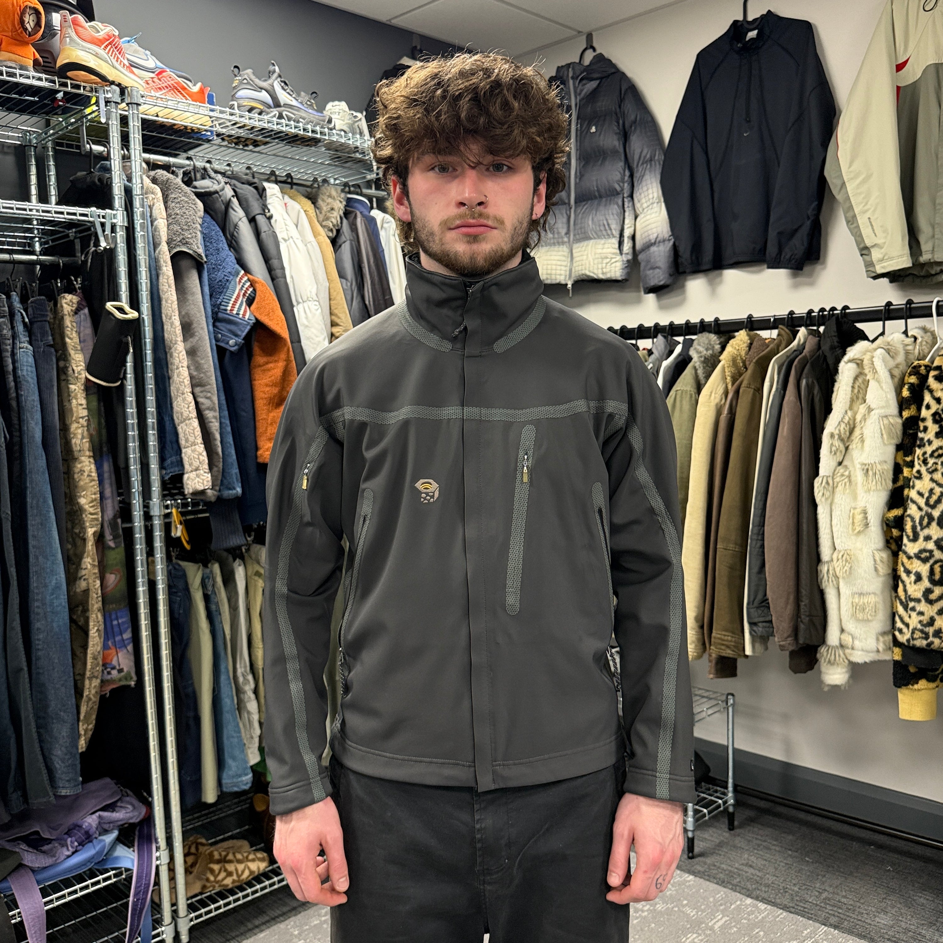 Mountain hardwear 2000's technical taped seams conduit softshell jacket (S)